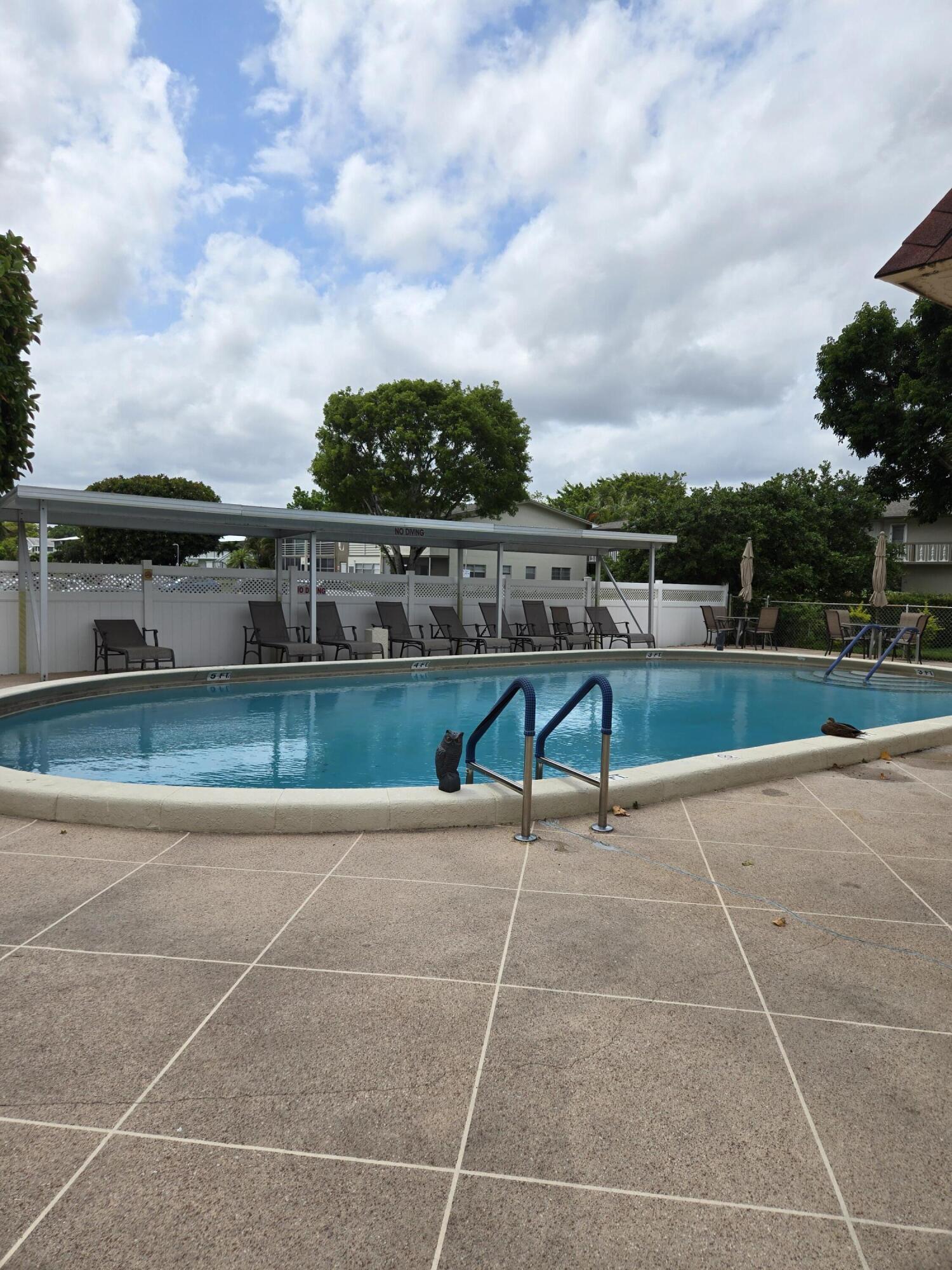 OXFORD CONDO - Residential