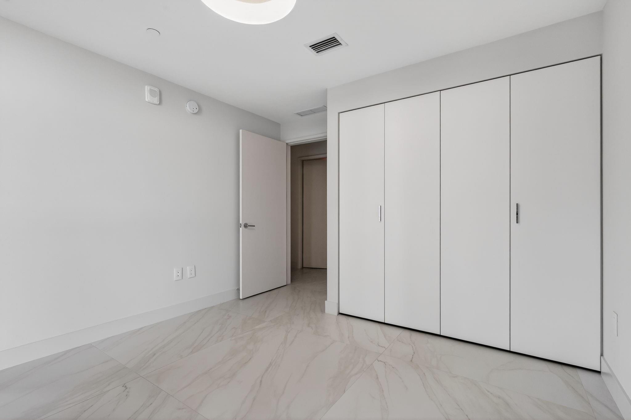 ARIA RESERVE SOUTH - Residential Lease