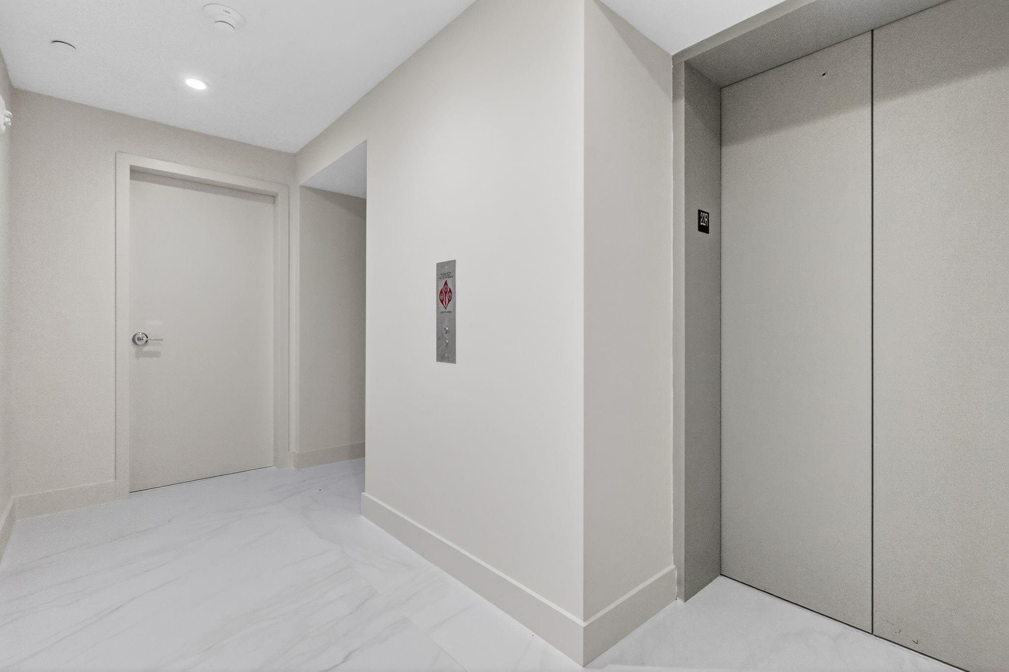 ARIA RESERVE SOUTH - Residential Lease