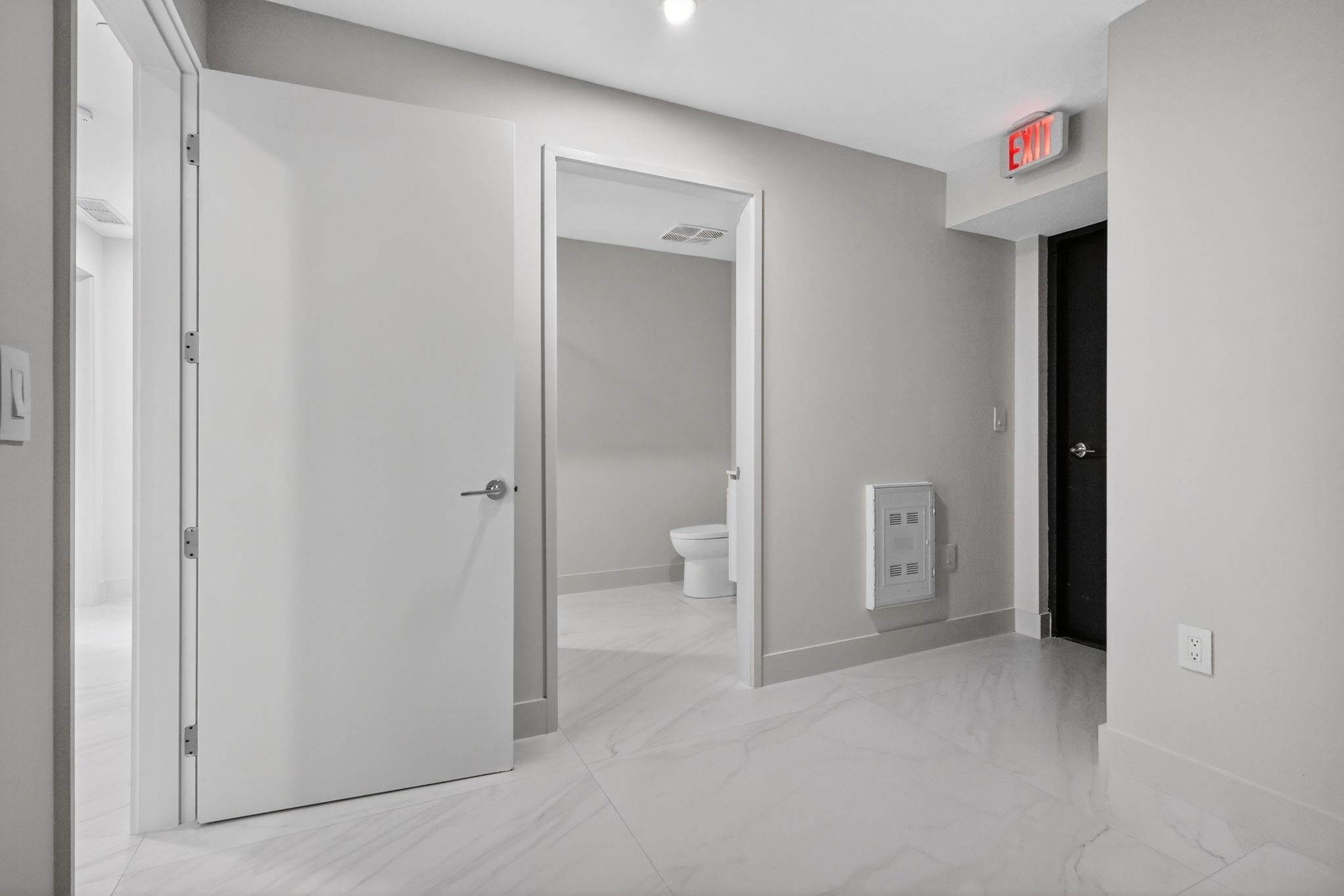 ARIA RESERVE SOUTH - Residential Lease