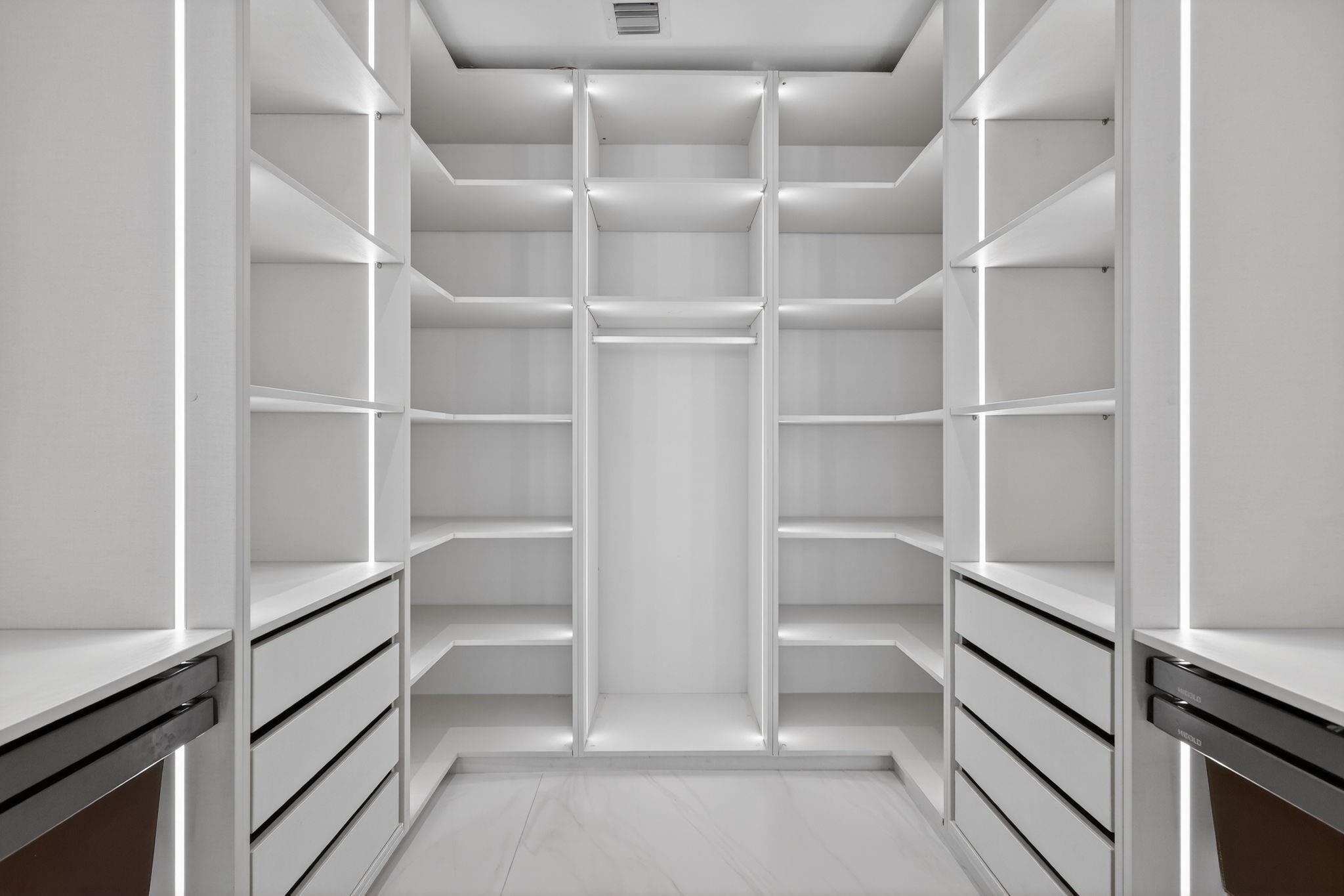 ARIA RESERVE SOUTH - Residential Lease