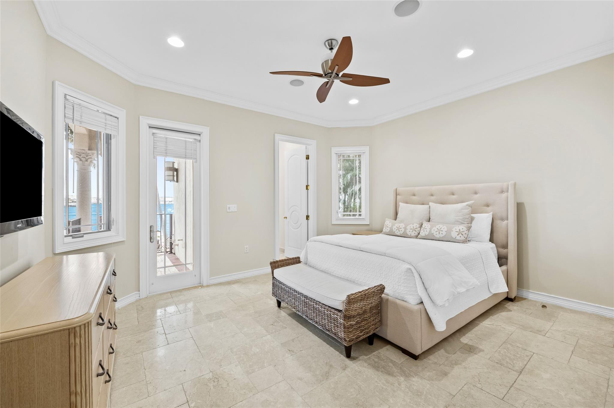 HARBOUR HEIGHTS - Residential