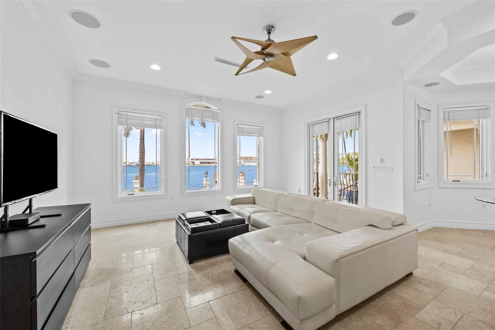 HARBOUR HEIGHTS - Residential