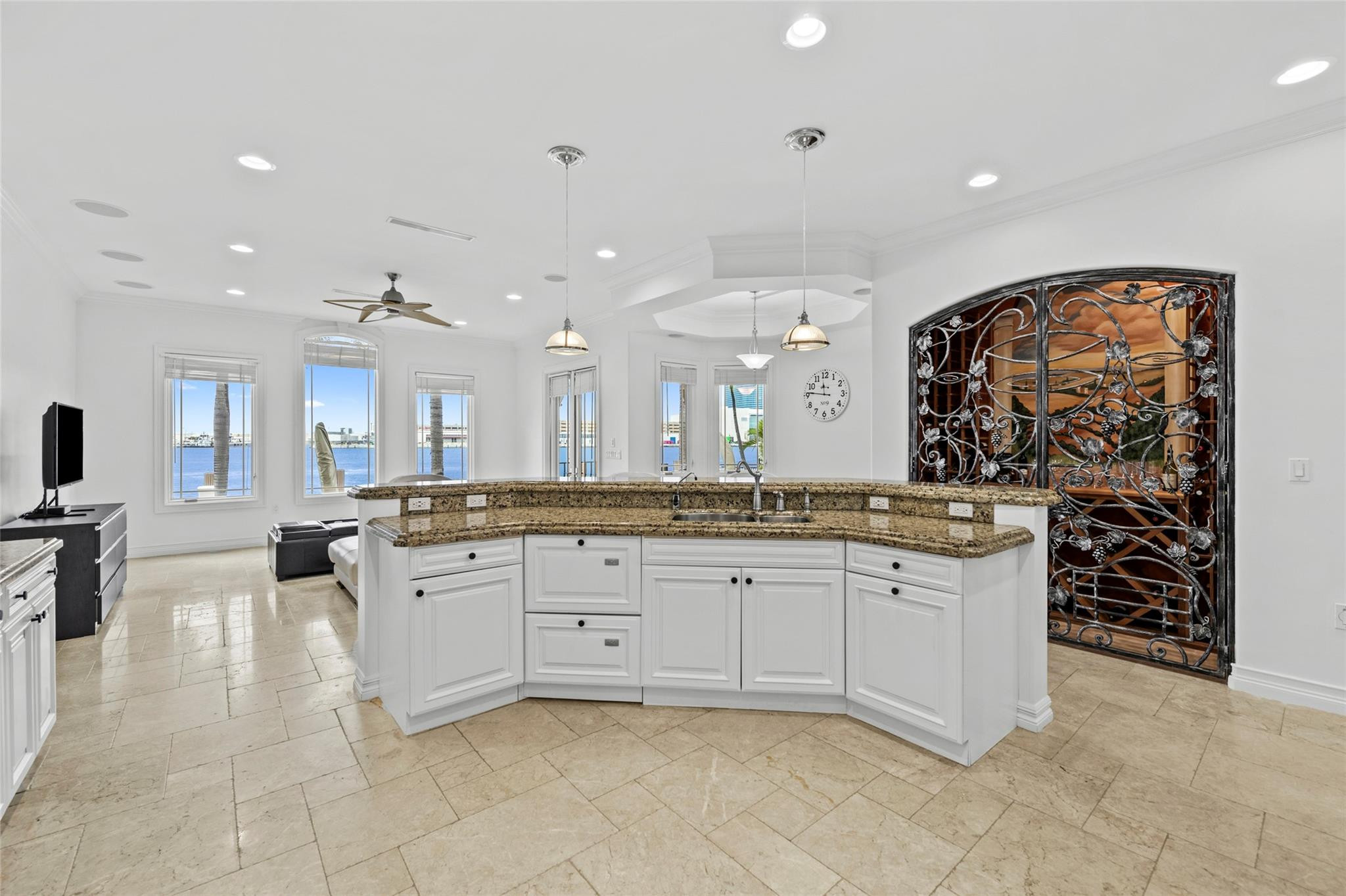 HARBOUR HEIGHTS - Residential