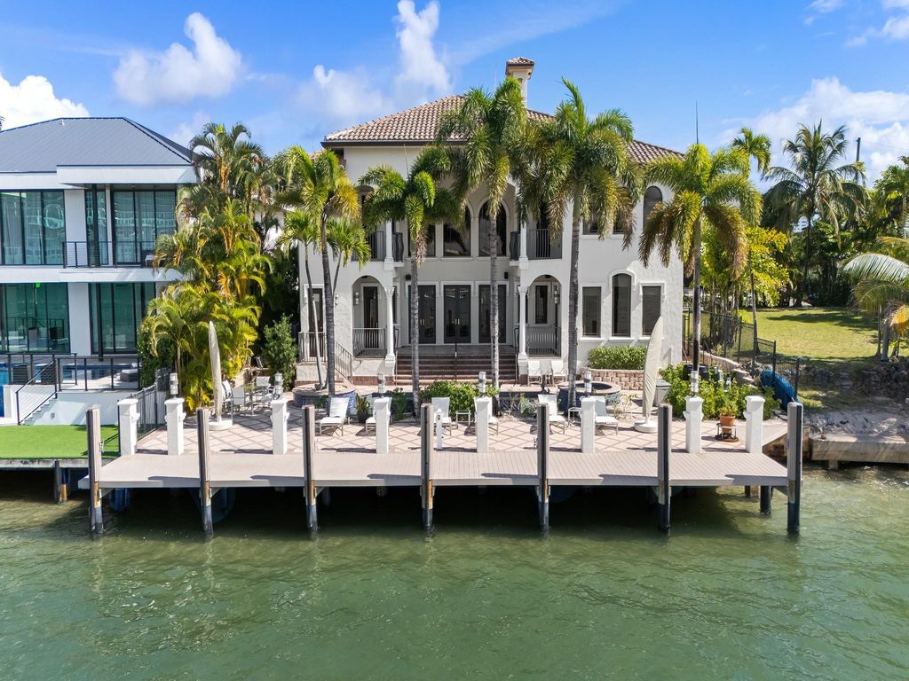 Photo of 1965 SE 21st Avenue, Fort Lauderdale, FL 33316 (MLS # F10548222)