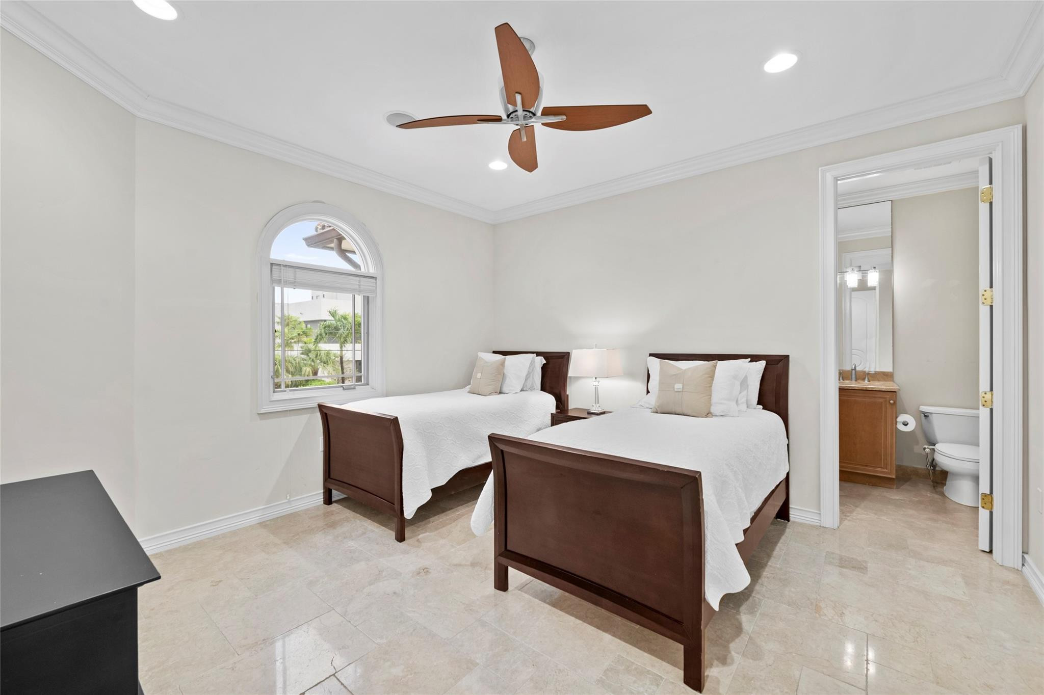 HARBOUR HEIGHTS - Residential