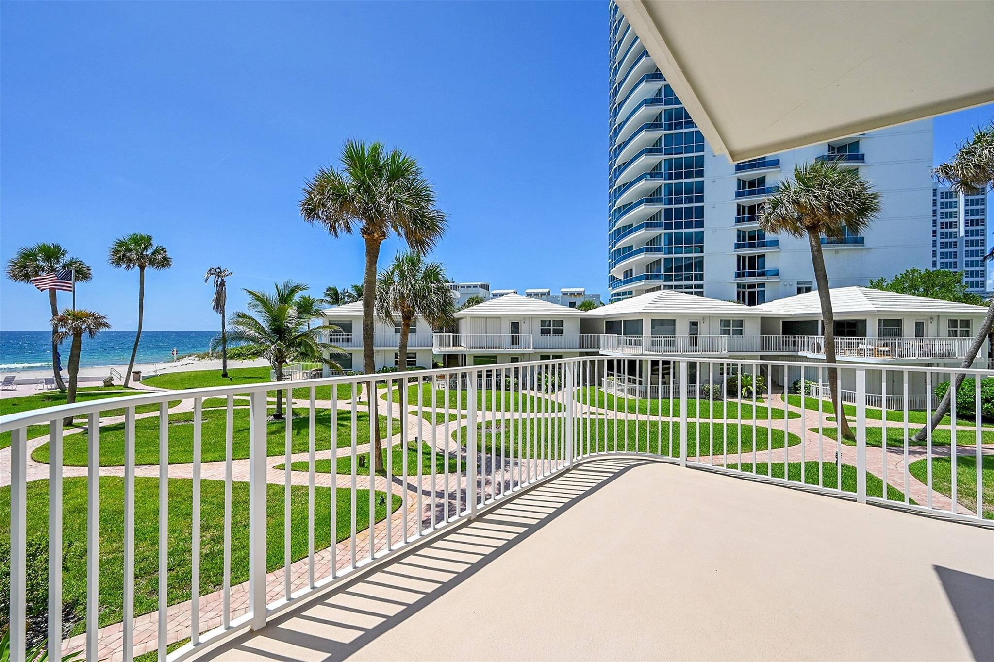 OCEAN EAST - Residential