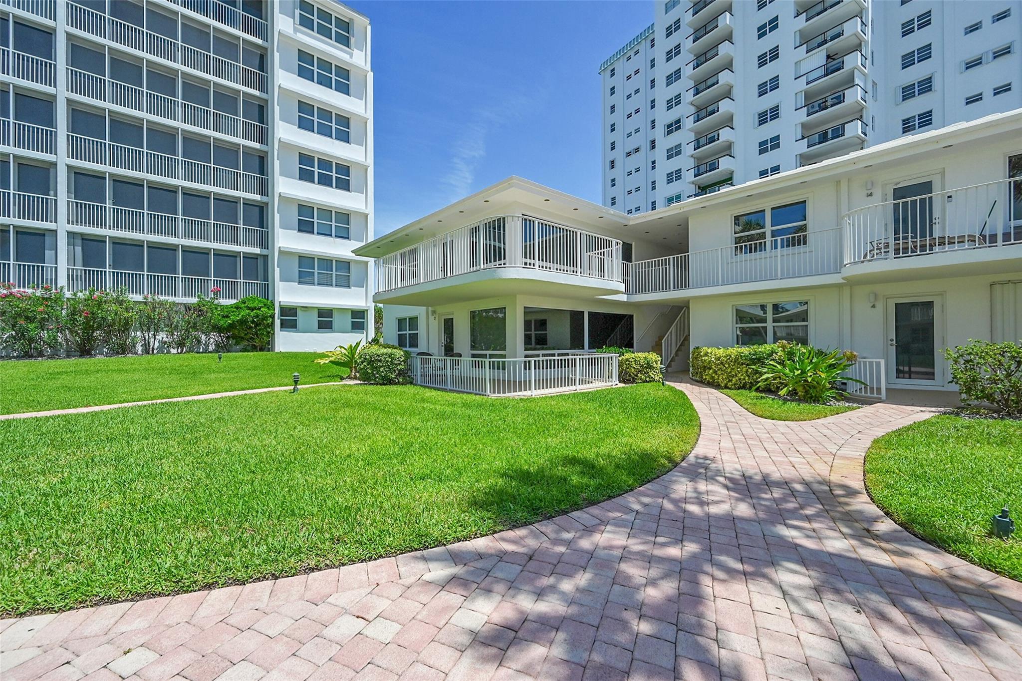 1530 S Ocean Blvd 12
