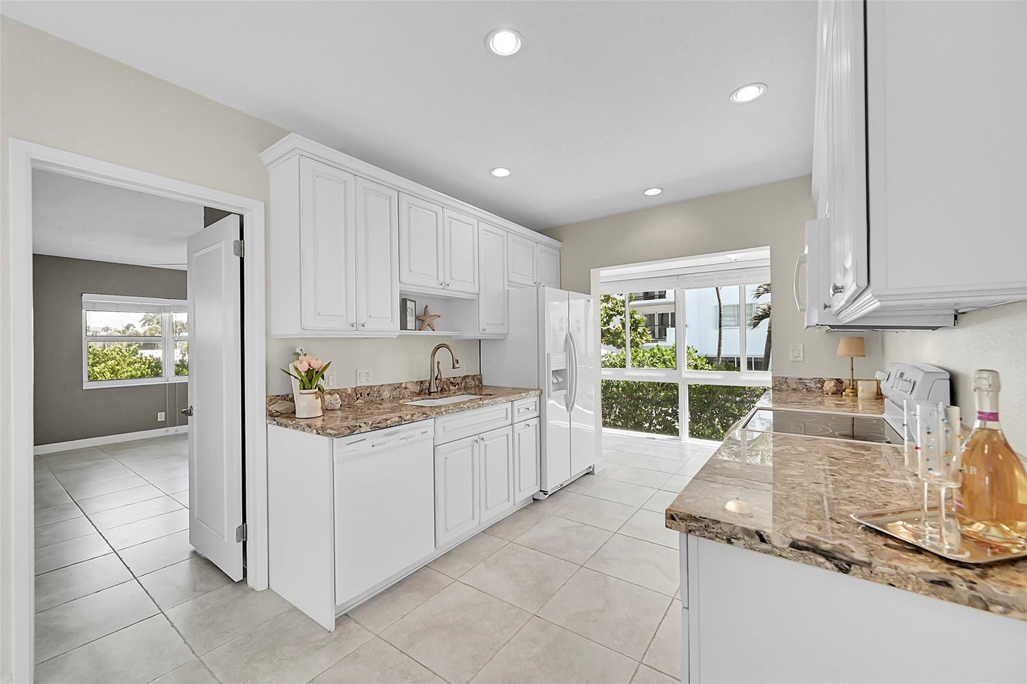 OCEAN EAST - Residential