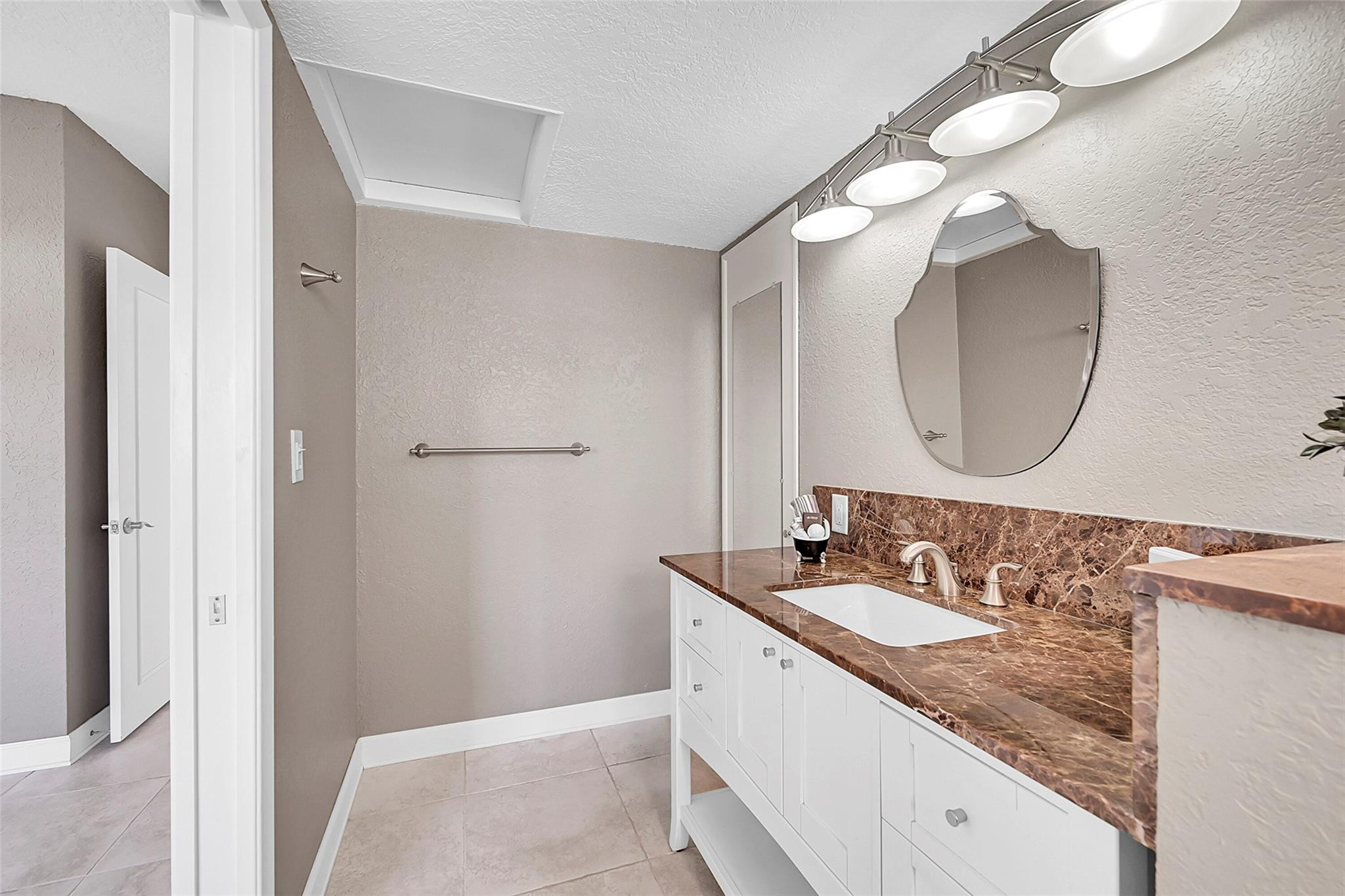 OCEAN EAST - Residential