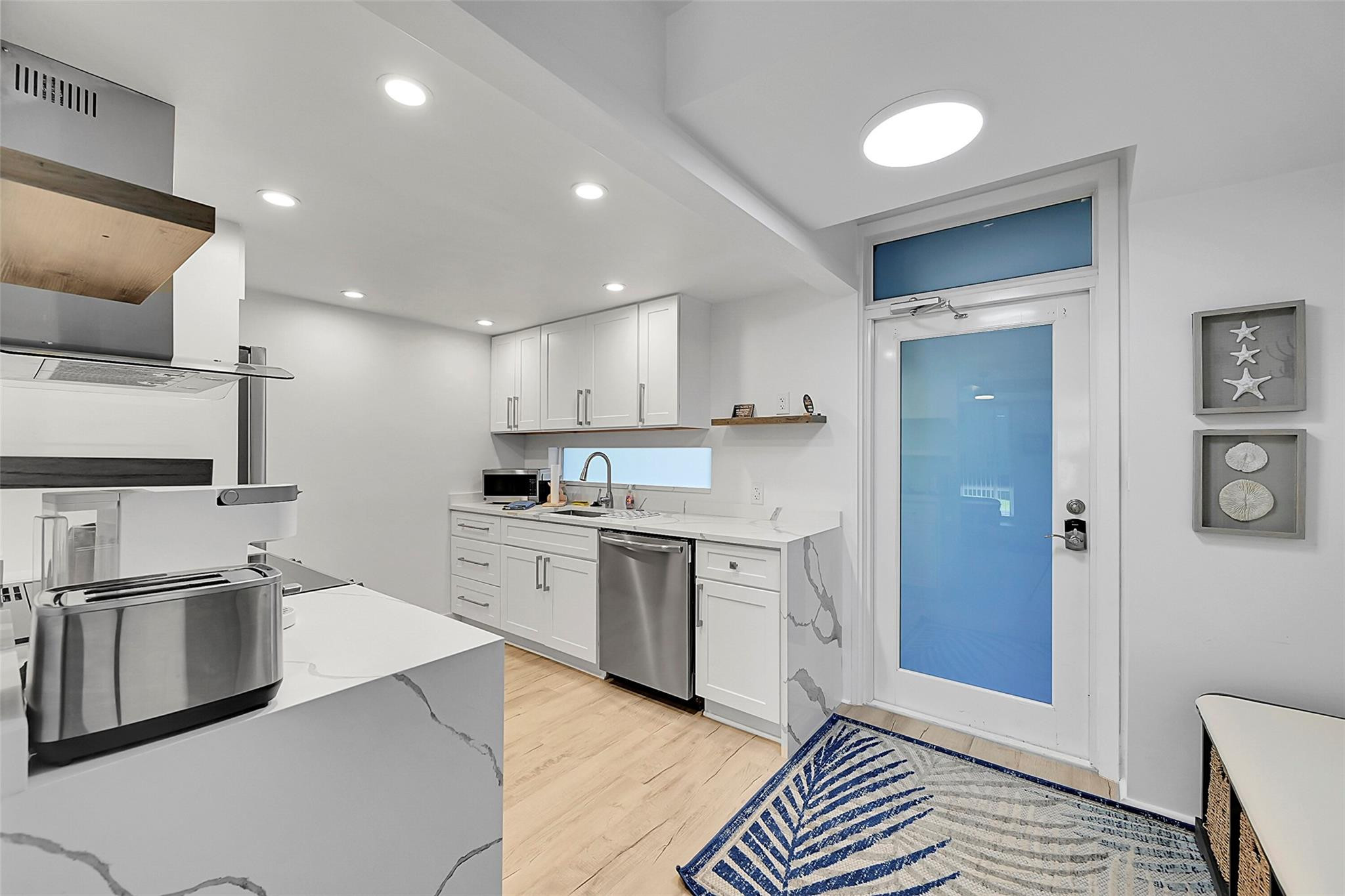 OCEAN EAST - Residential