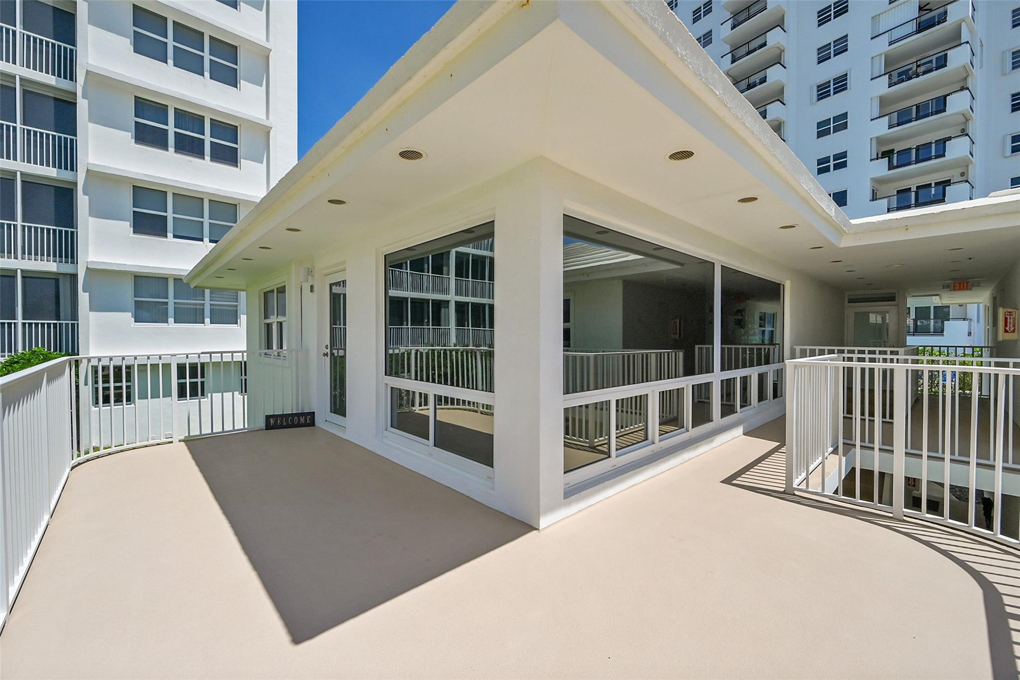 OCEAN EAST - Residential