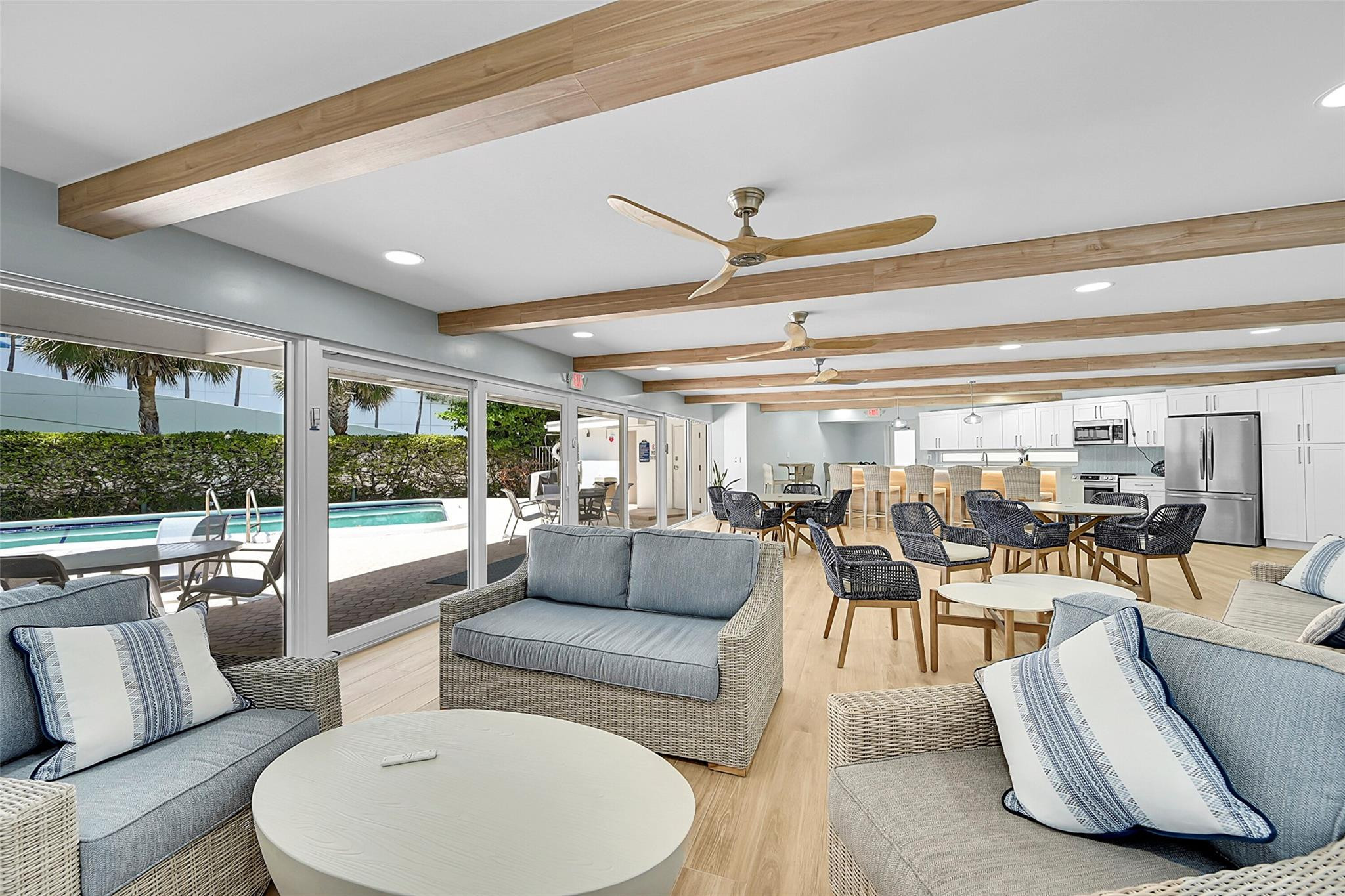 OCEAN EAST - Residential