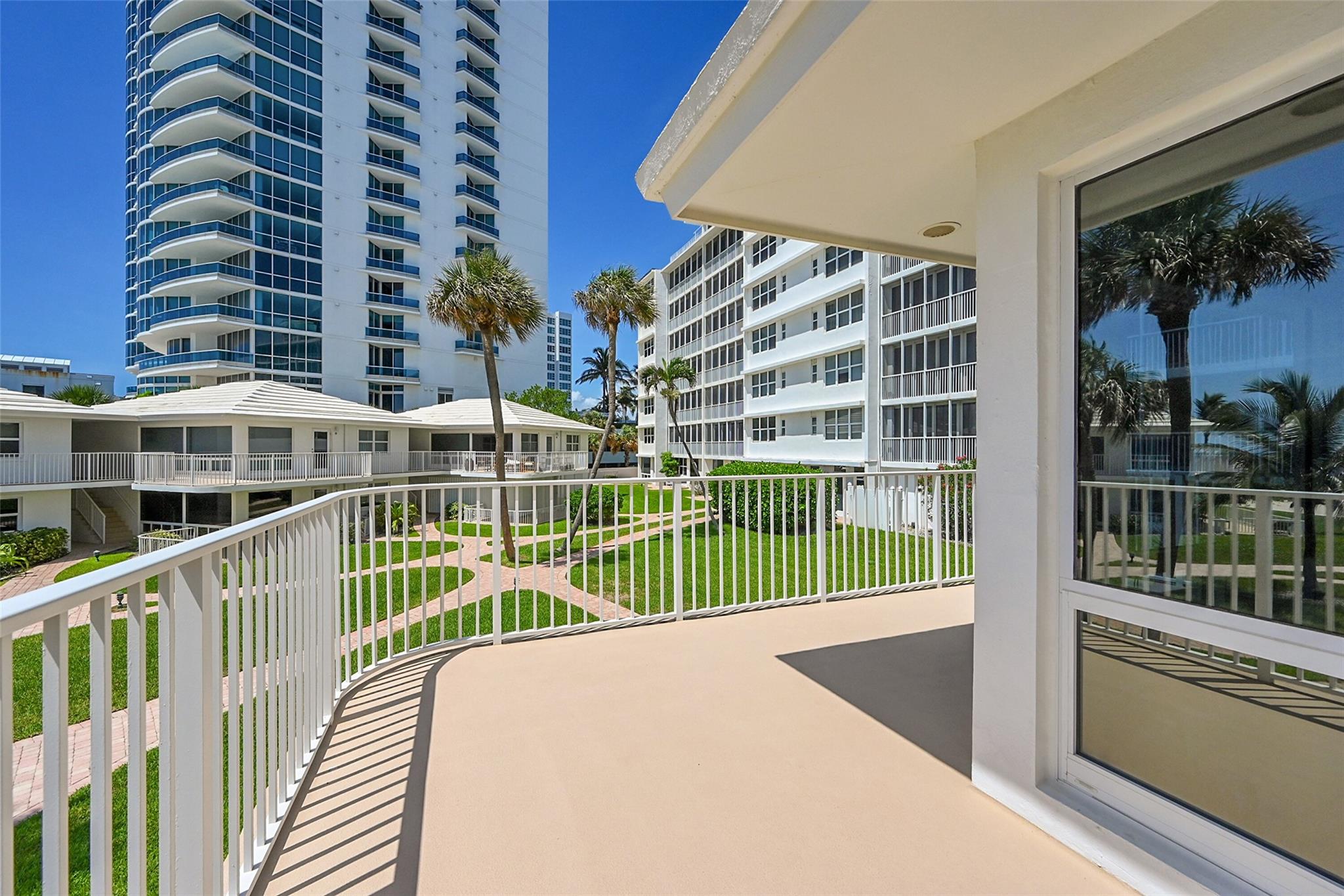 OCEAN EAST - Residential