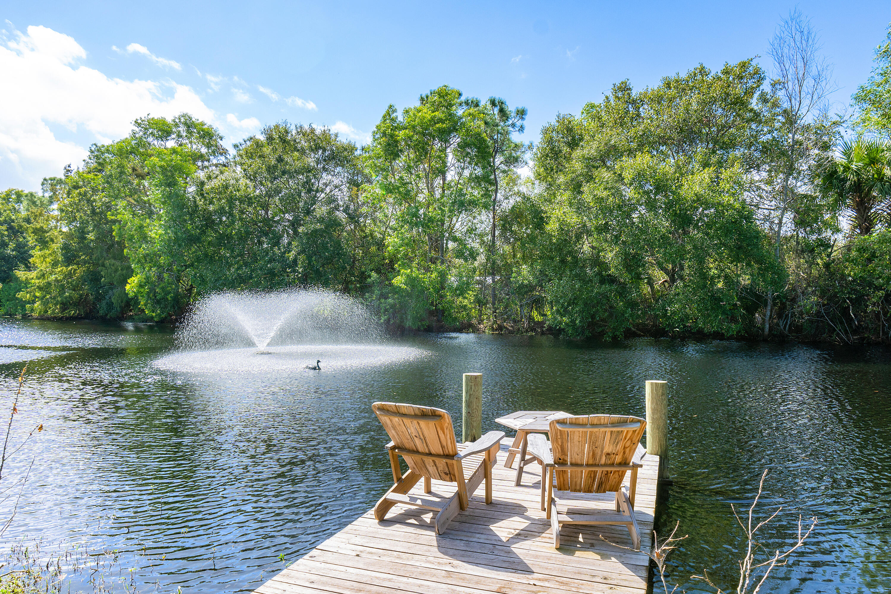 LAWN LAKE - Residential