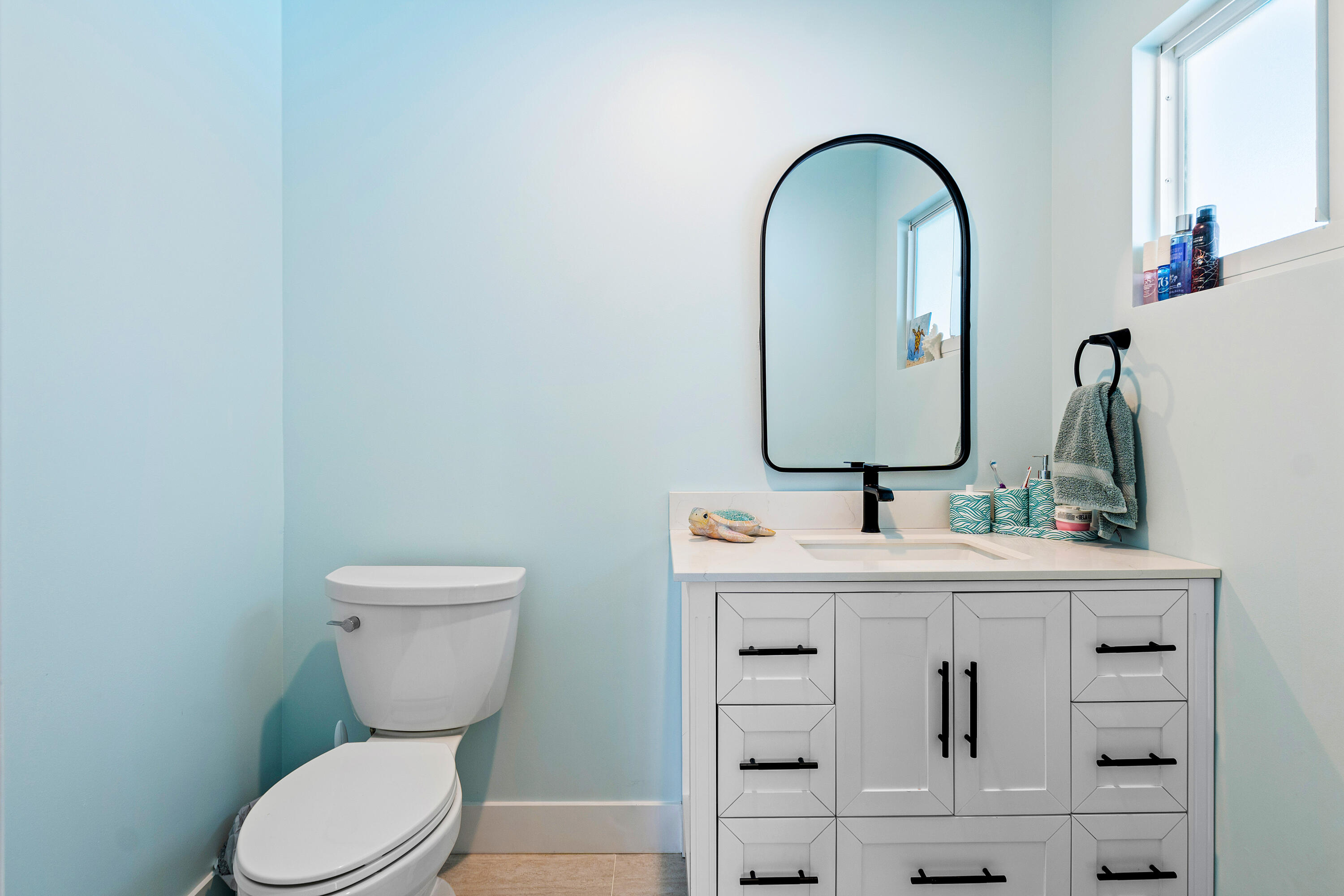 LAWN LAKE - Residential