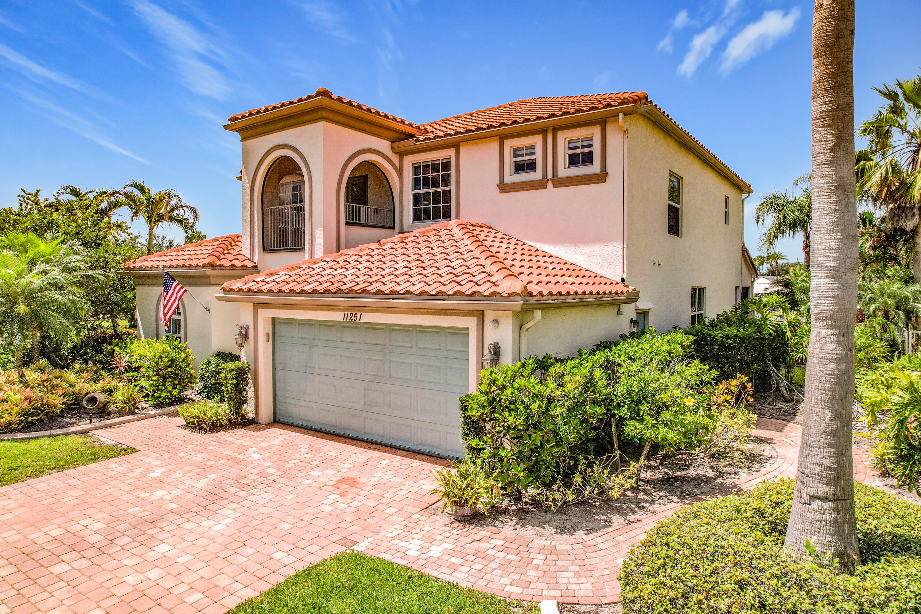 11251 SW Springtree Terrace