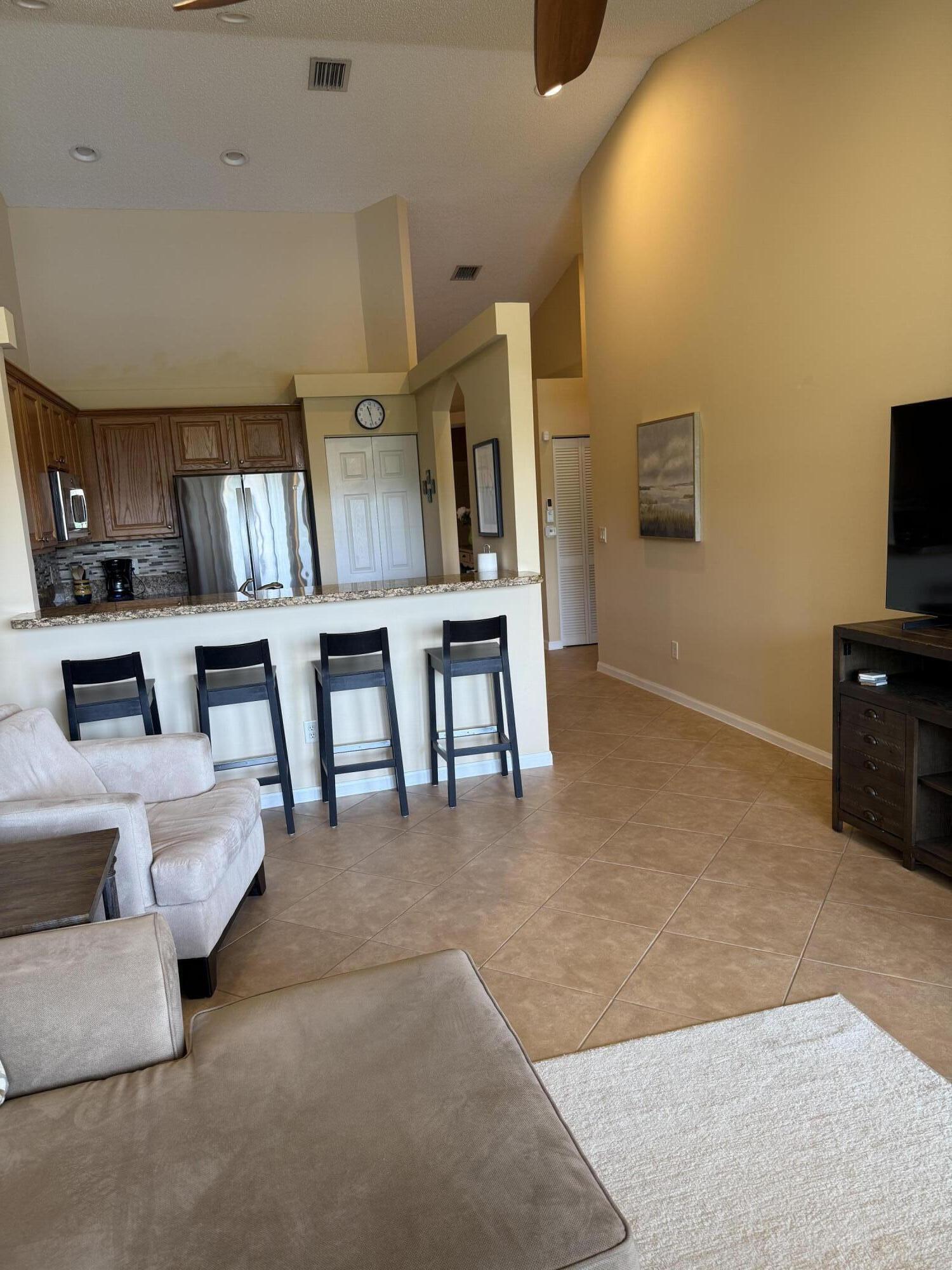 CORAL TRACE - Residential Lease