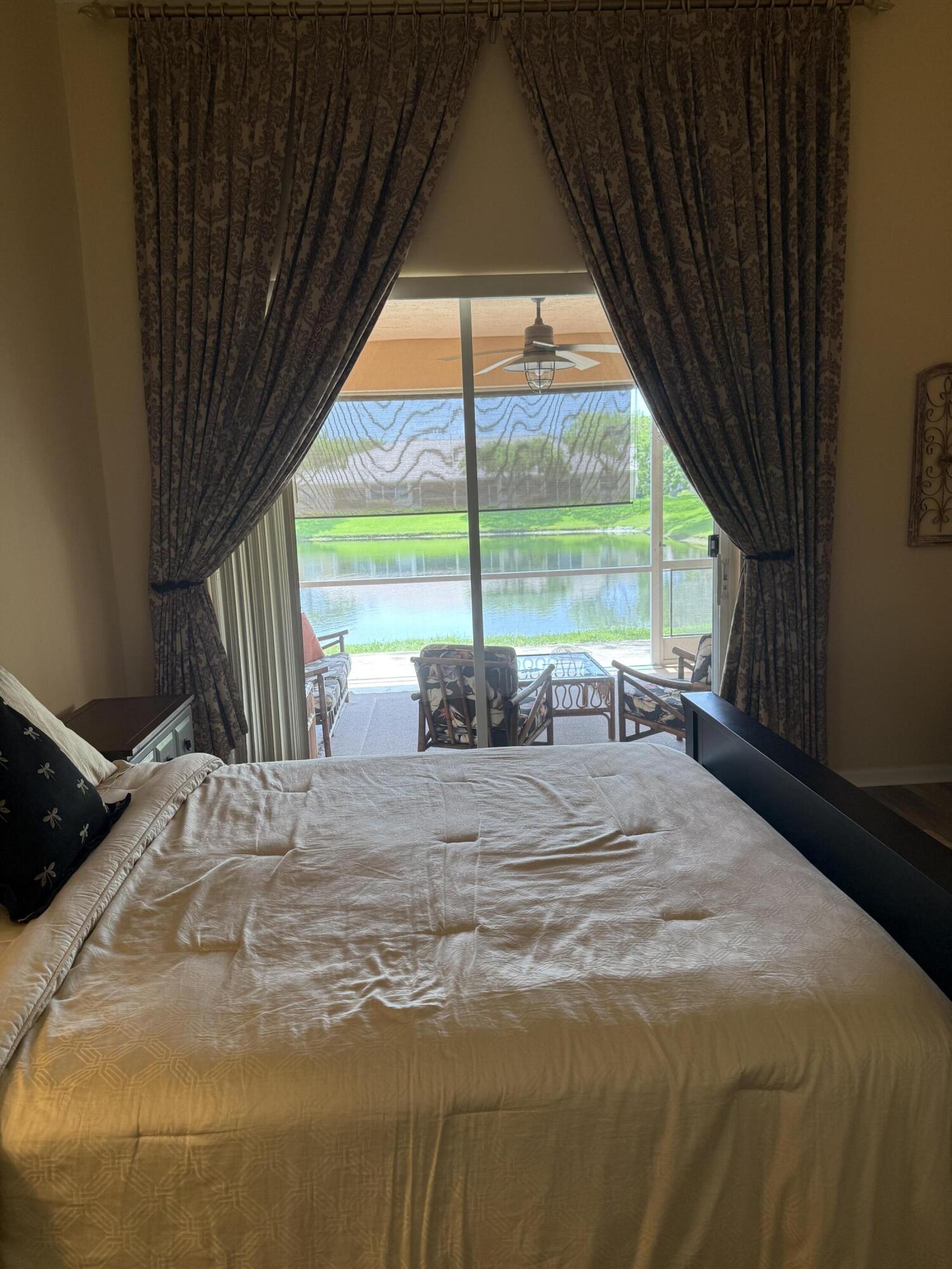 CORAL TRACE - Residential Lease