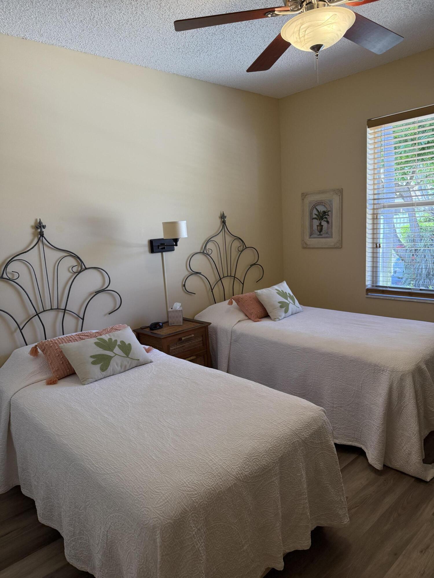 CORAL TRACE - Residential Lease