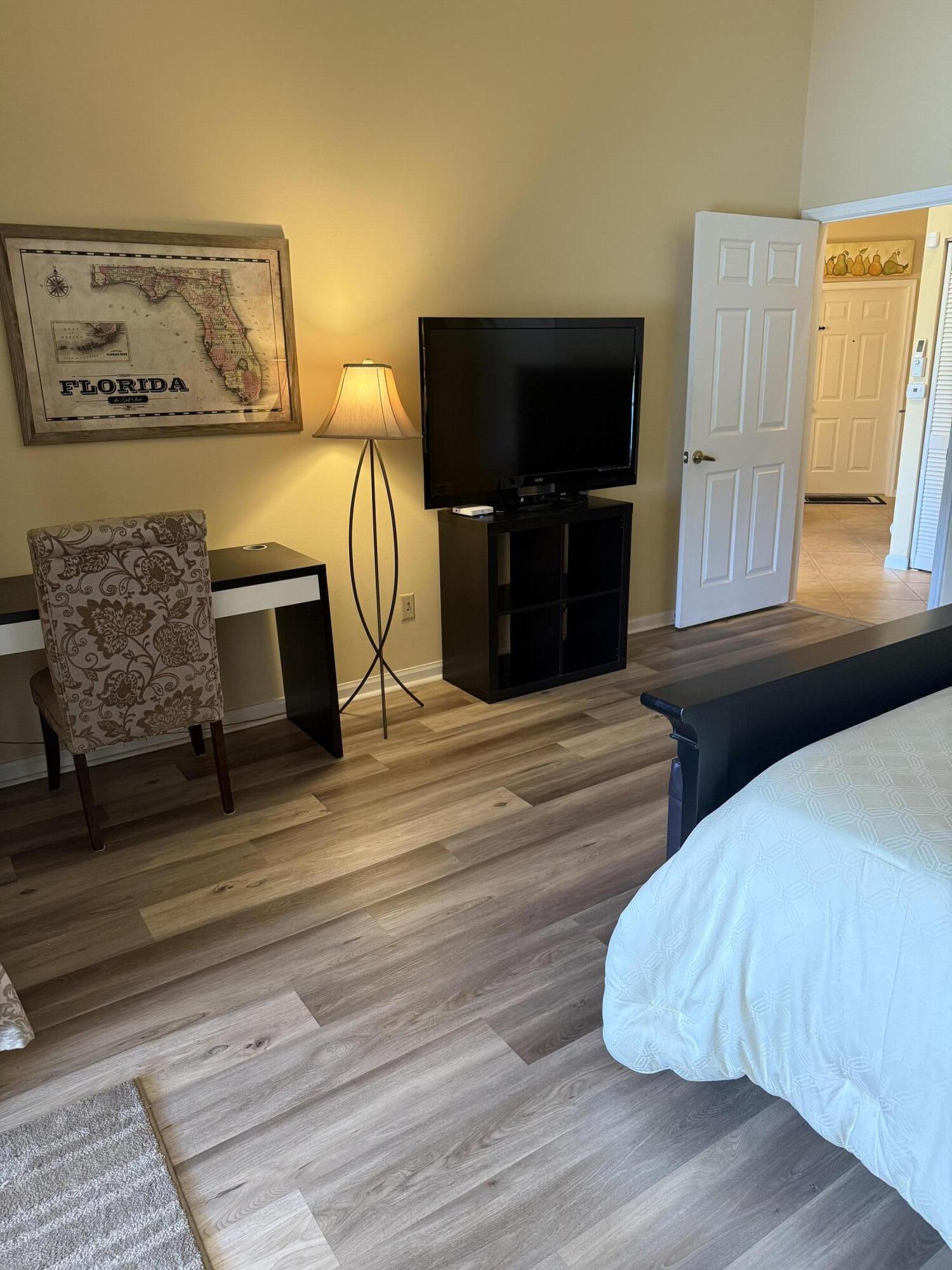 CORAL TRACE - Residential Lease