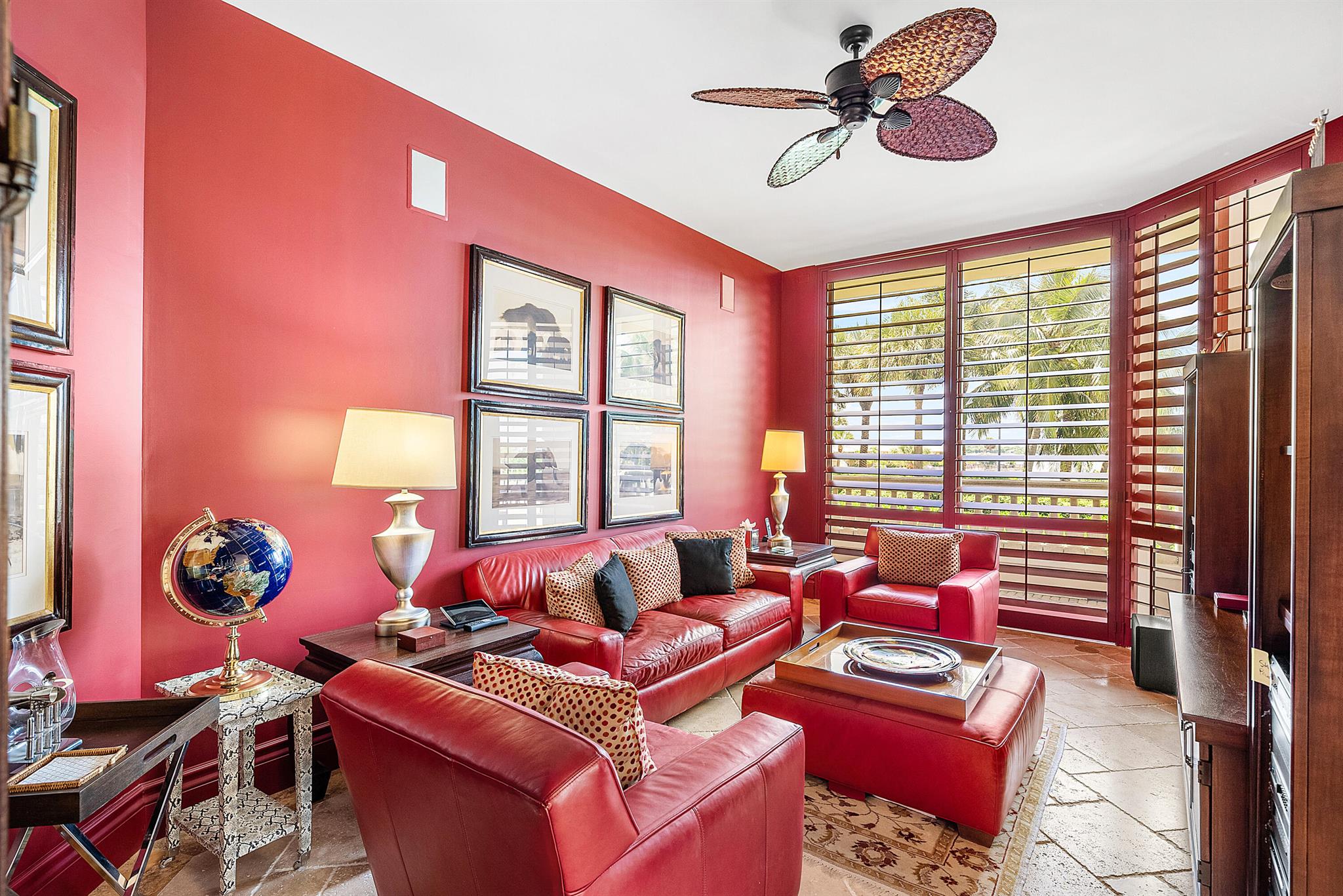 BELLARIA CONDO - Residential