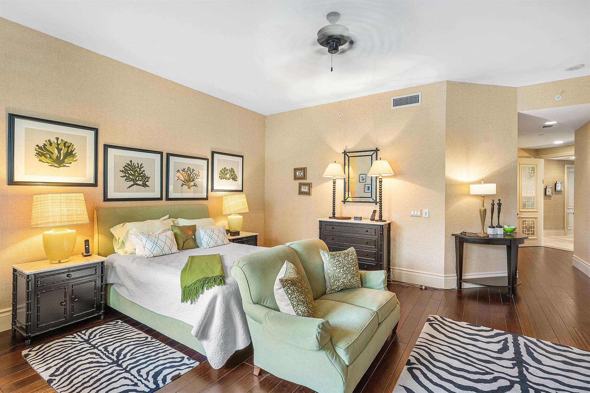 BELLARIA CONDO - Residential