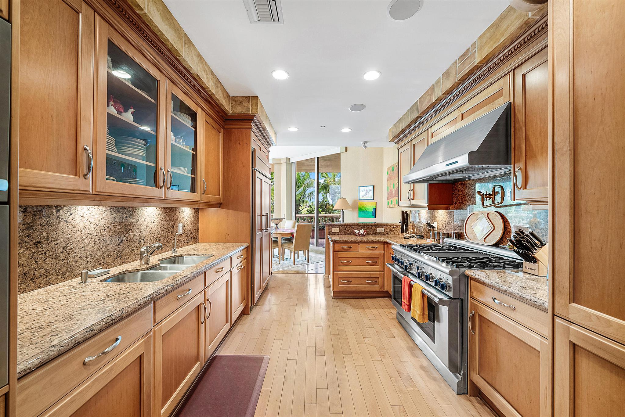 BELLARIA CONDO - Residential