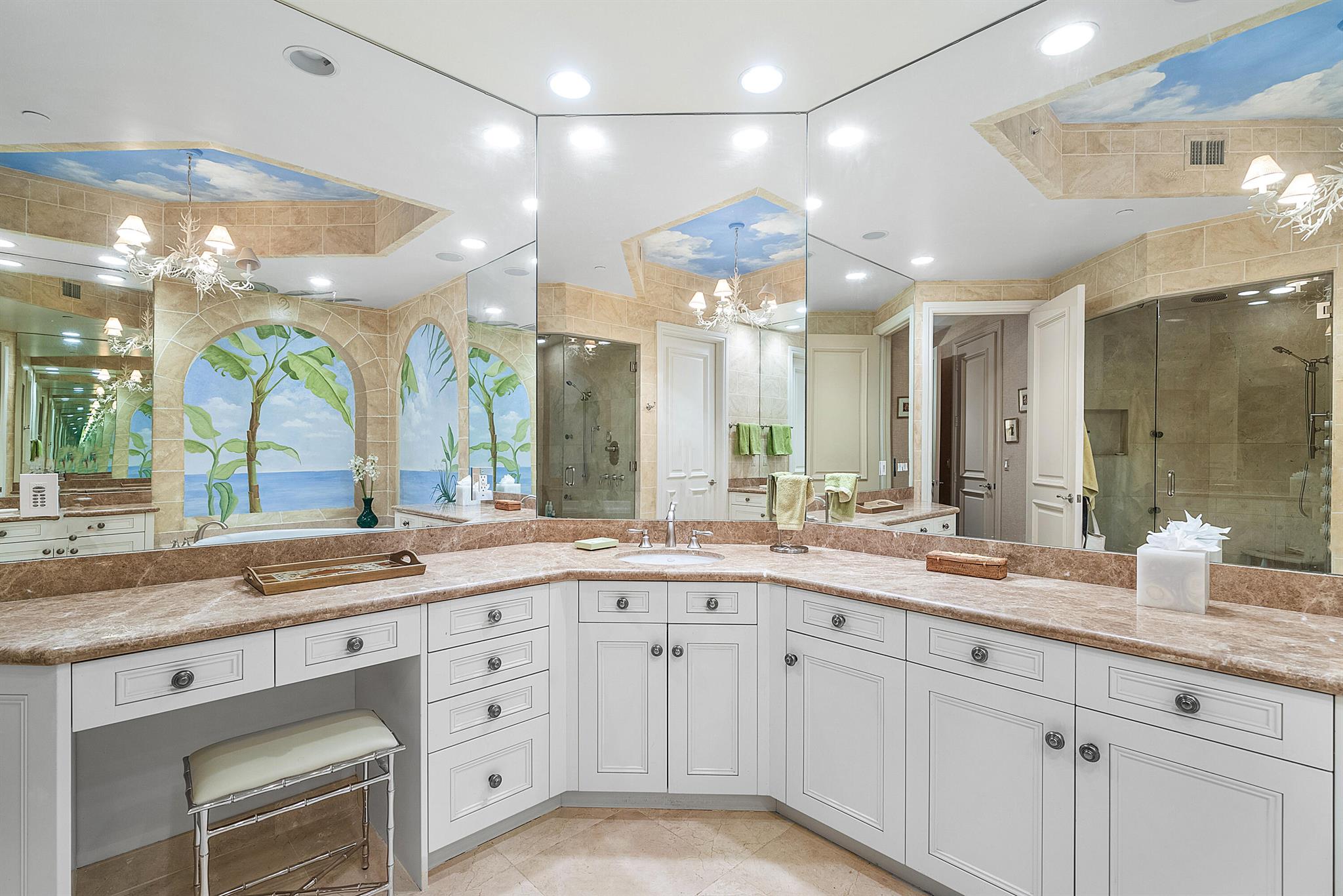 BELLARIA CONDO - Residential