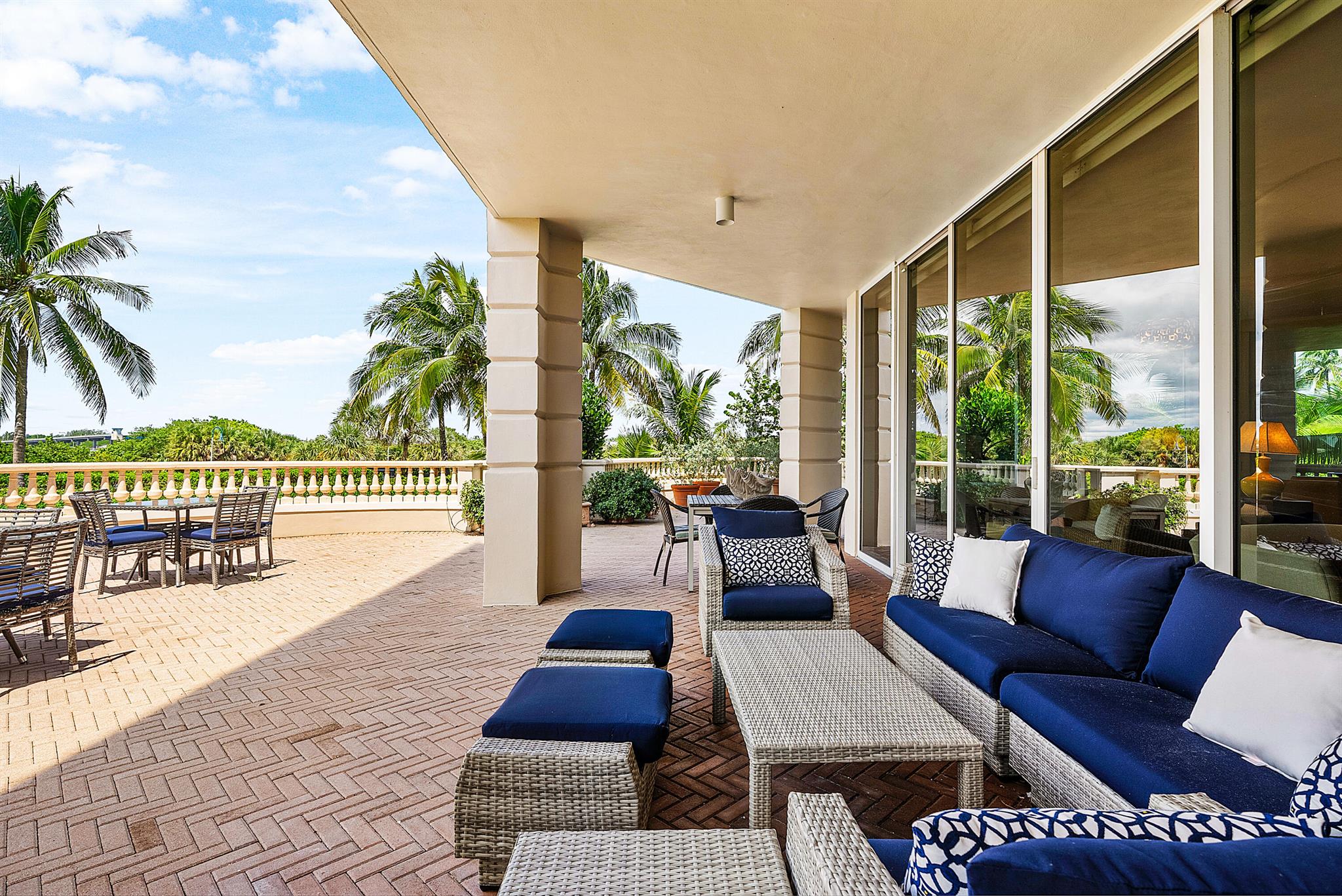 BELLARIA CONDO - Residential