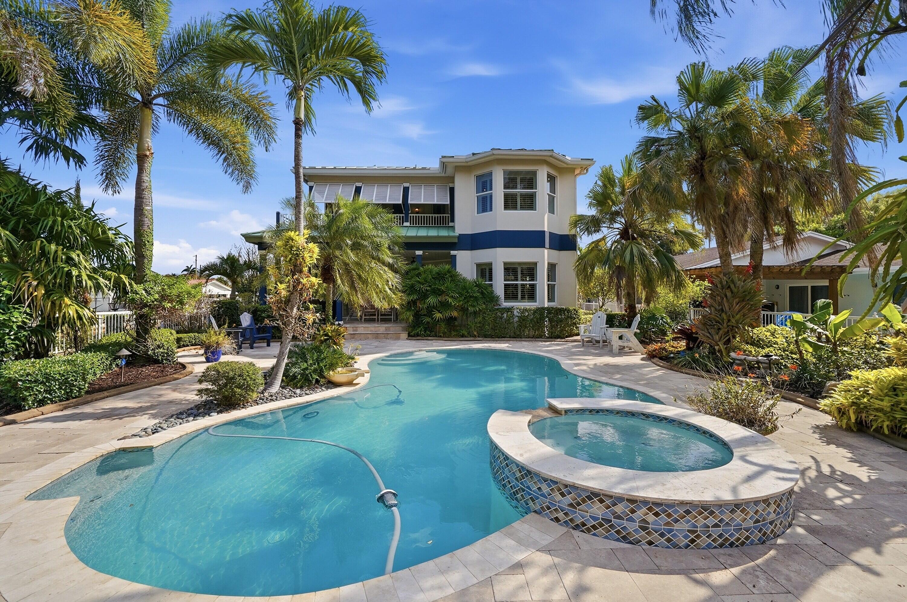 DAVIS ISLES - Residential