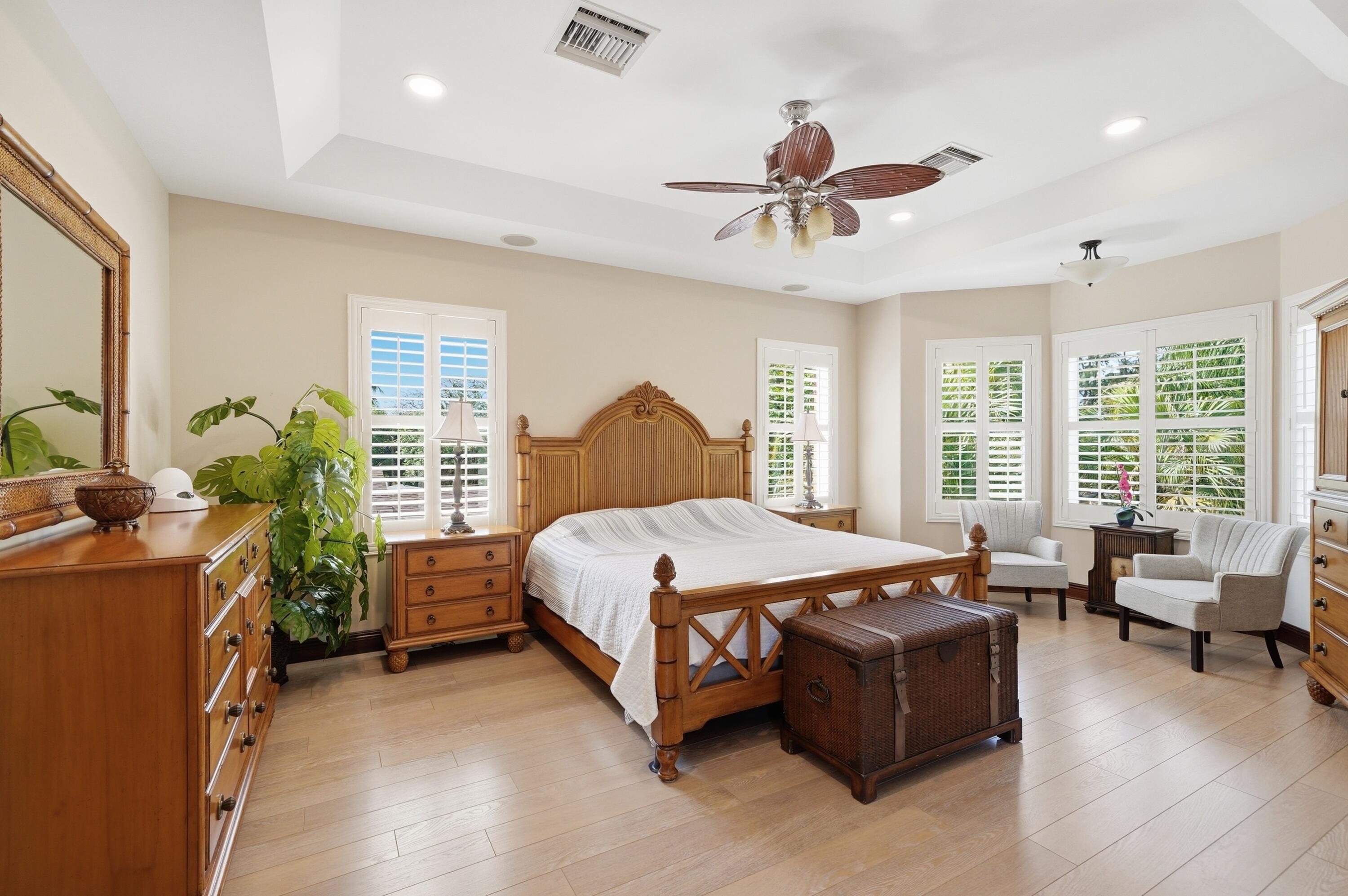 DAVIS ISLES - Residential