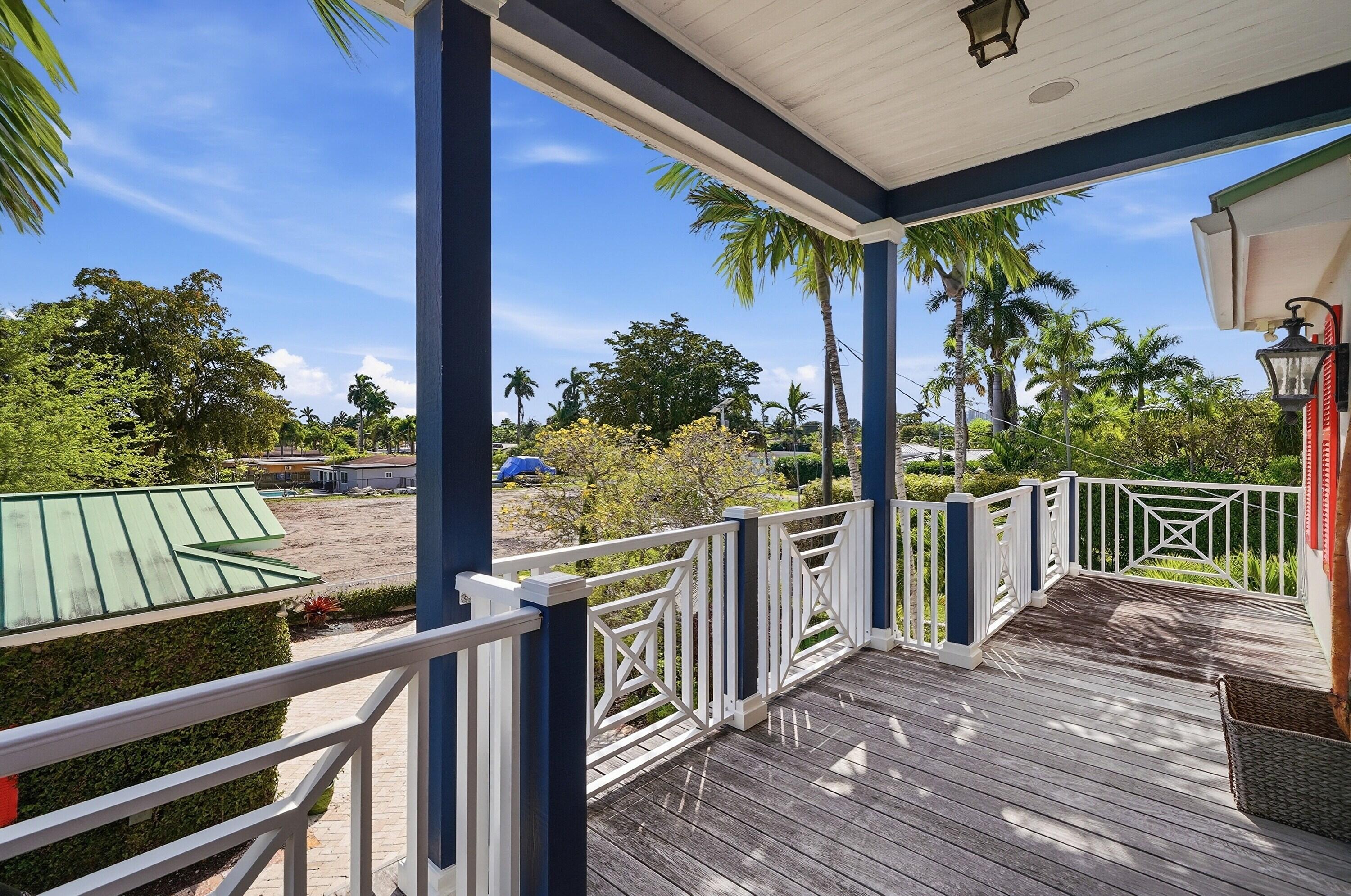 DAVIS ISLES - Residential