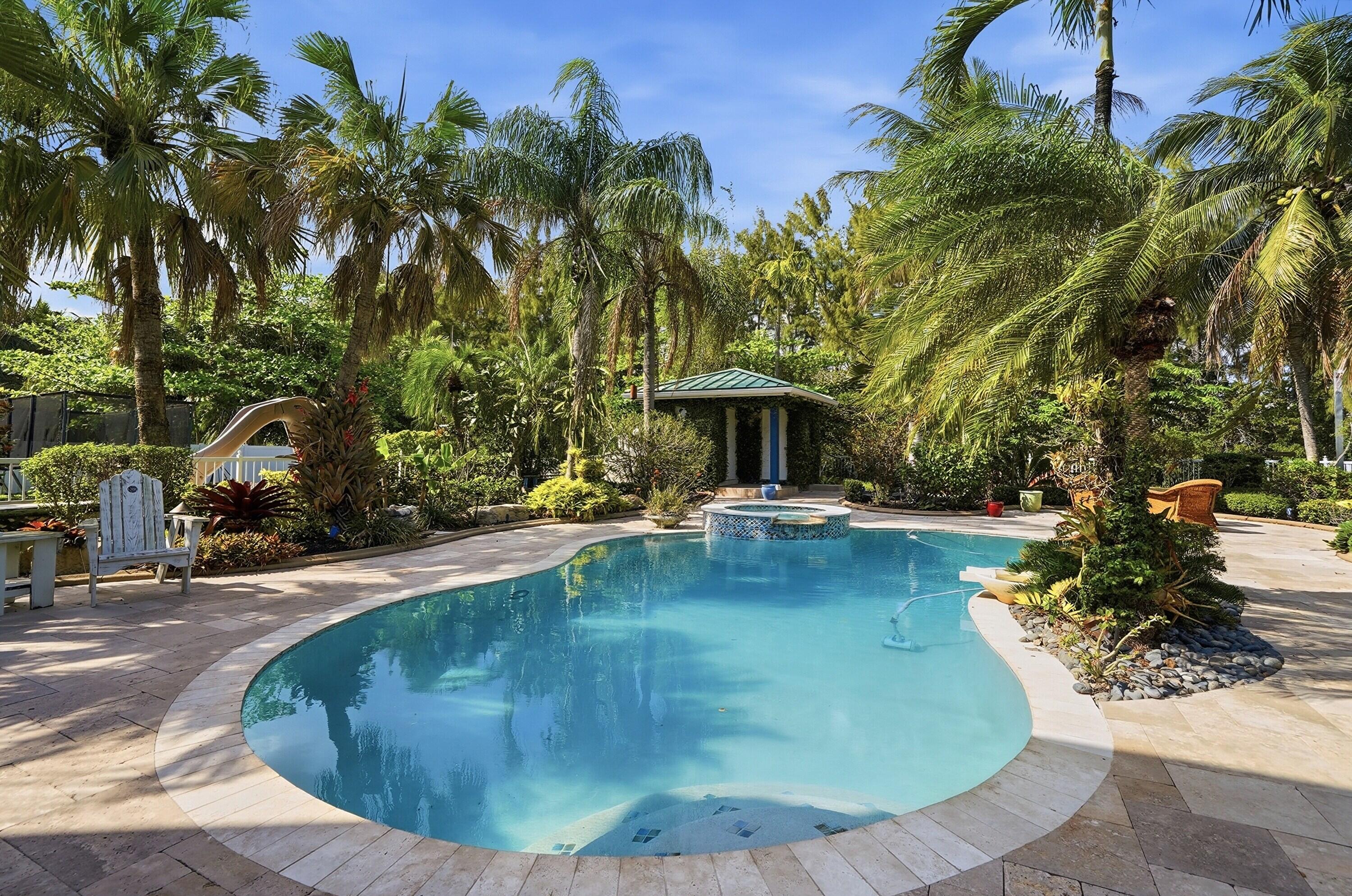 DAVIS ISLES - Residential