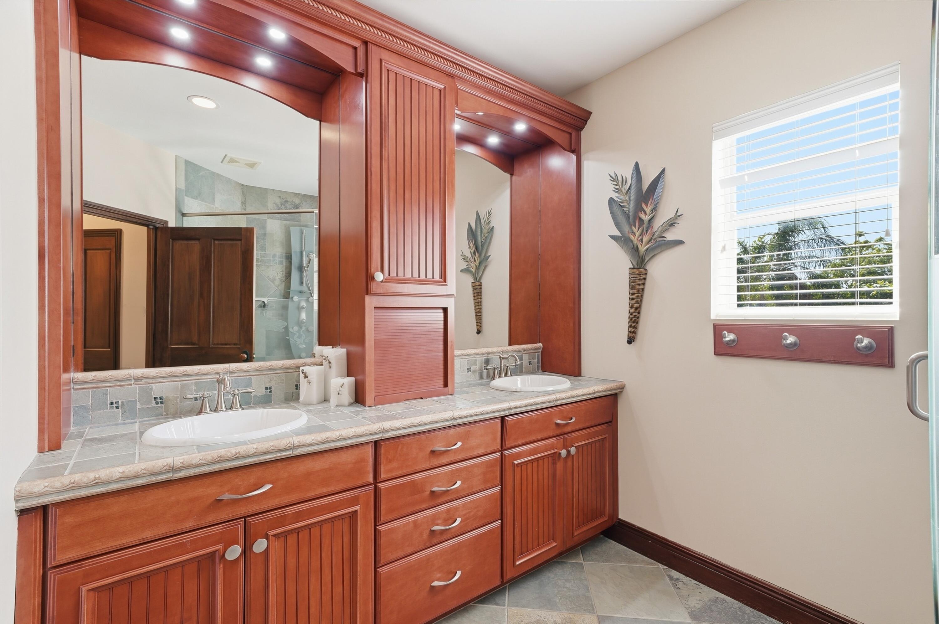 DAVIS ISLES - Residential