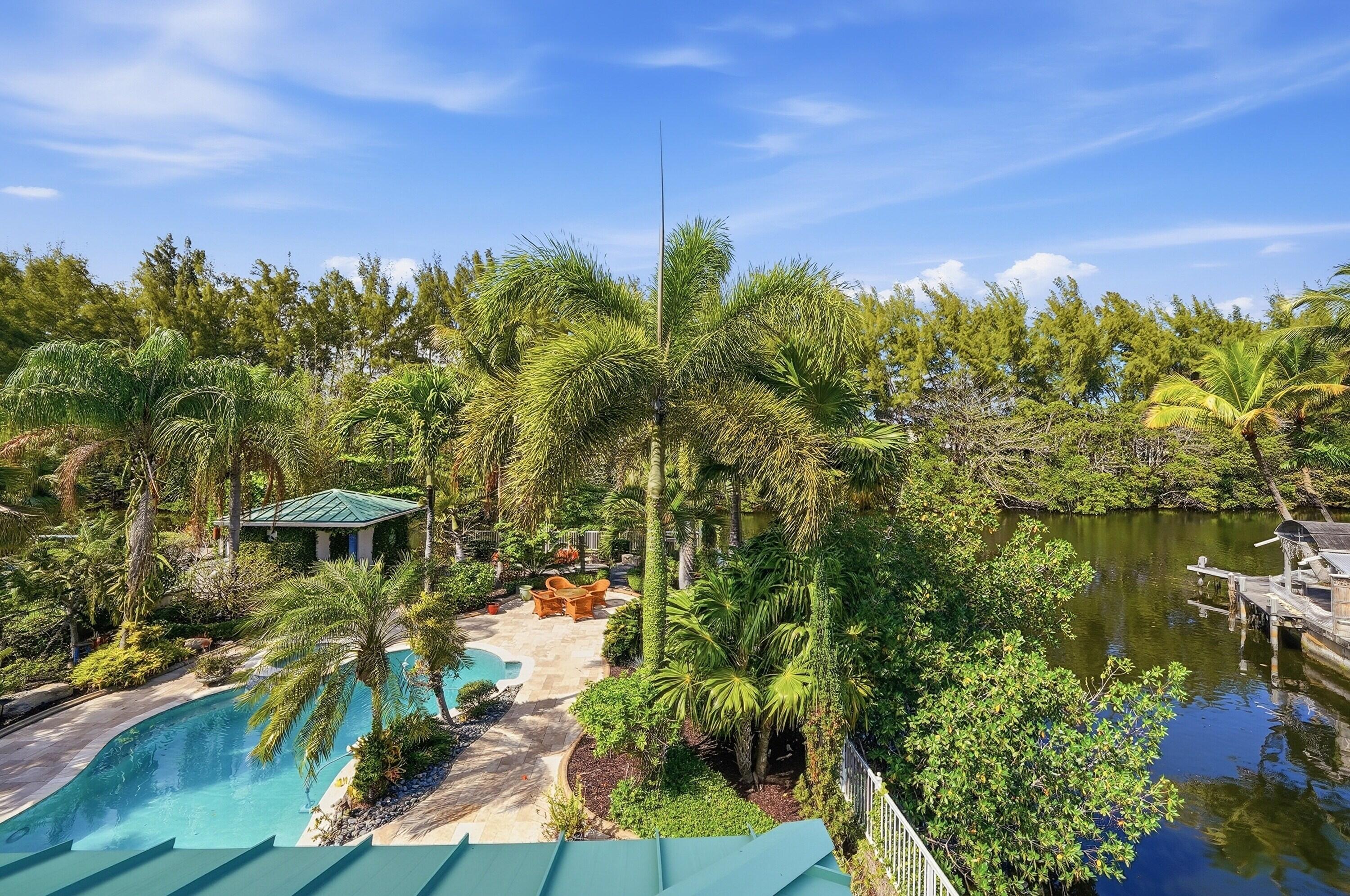 DAVIS ISLES - Residential