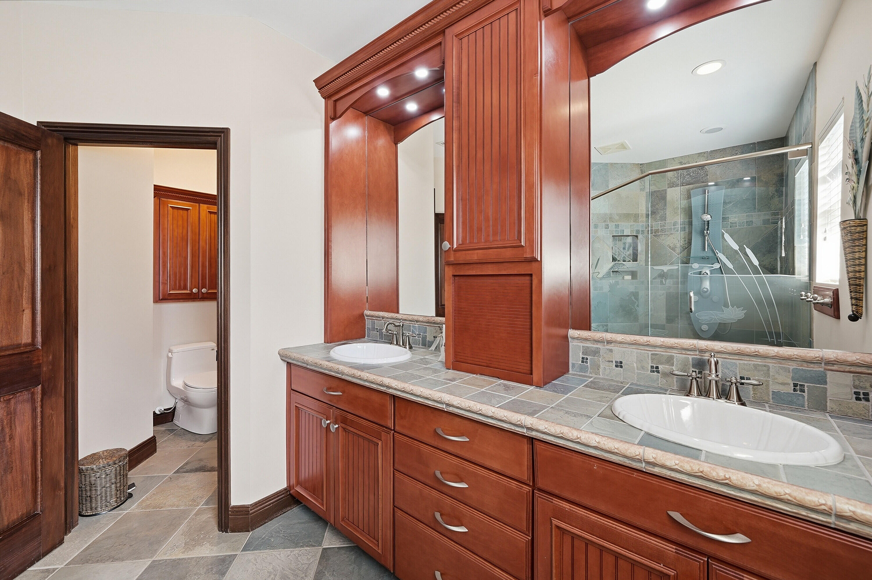 DAVIS ISLES - Residential