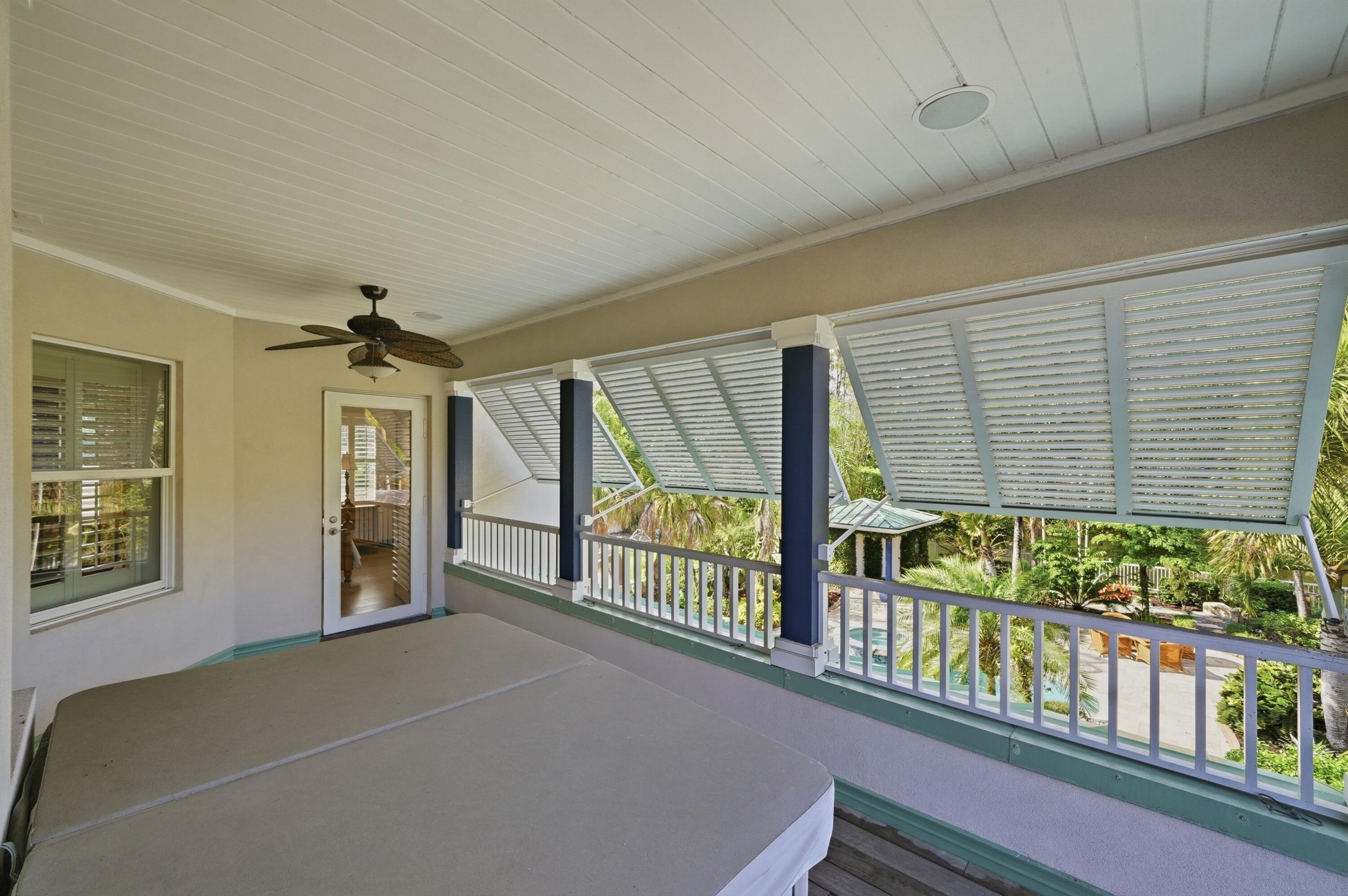 DAVIS ISLES - Residential