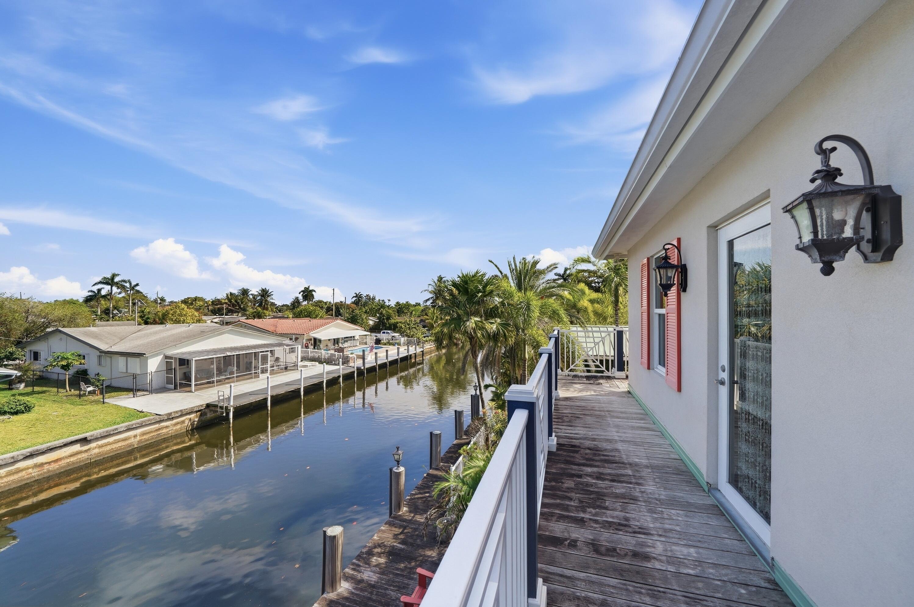 DAVIS ISLES - Residential