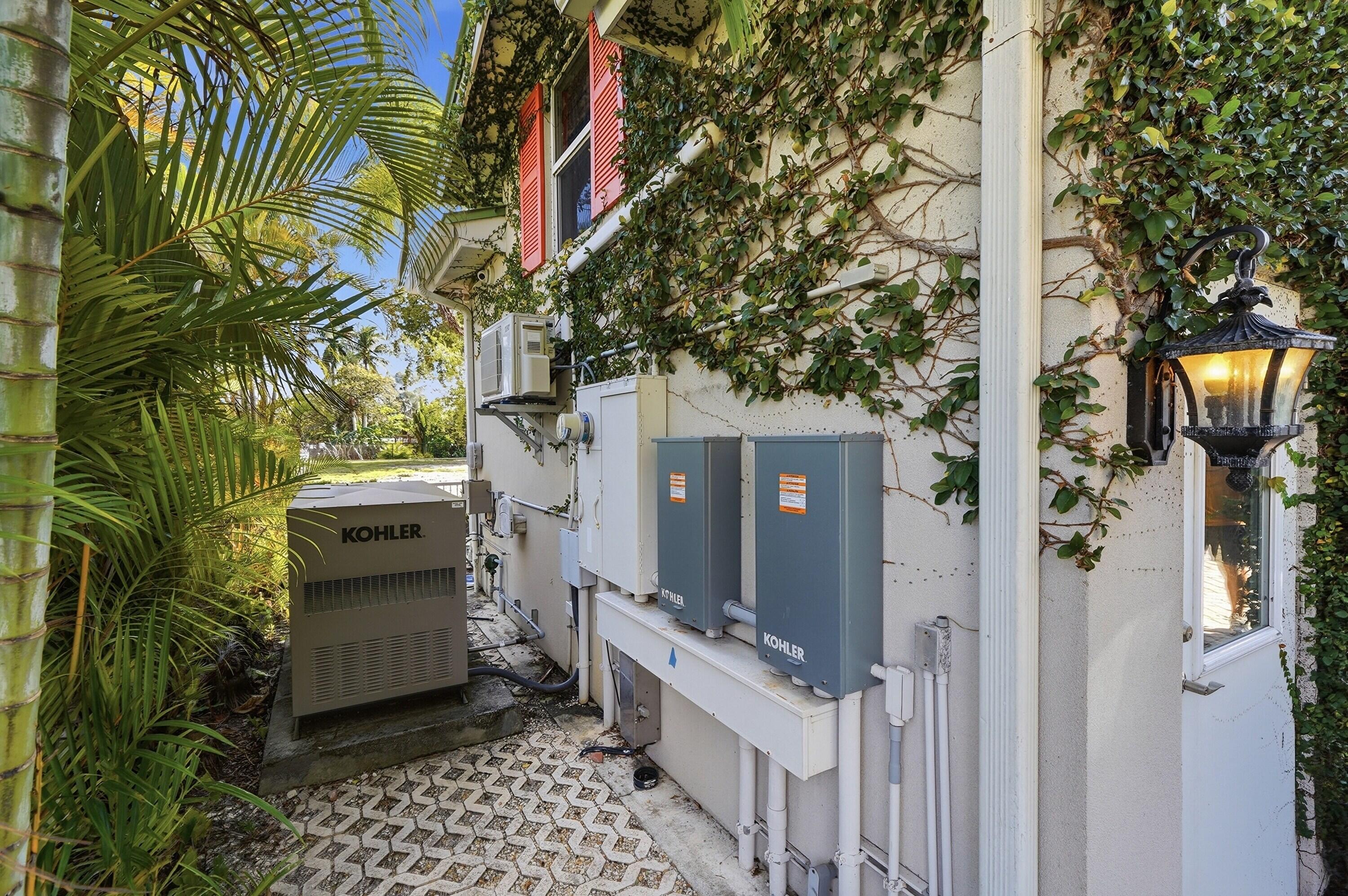 DAVIS ISLES - Residential