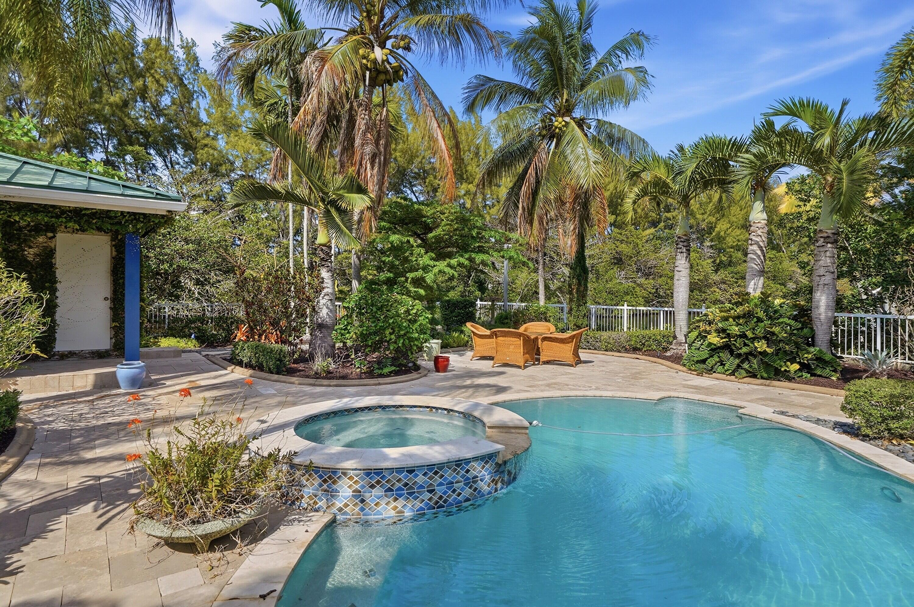 DAVIS ISLES - Residential