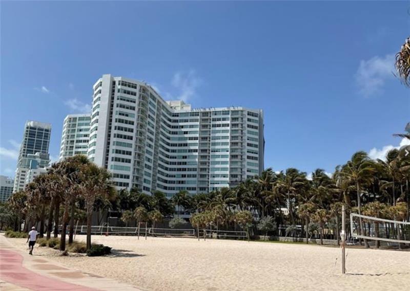 7135 Collins Ave 935