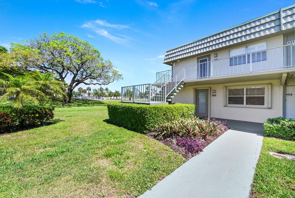 Photo of 408 Flanders I Way, Delray Beach, FL 33484 (MLS # B26006251)