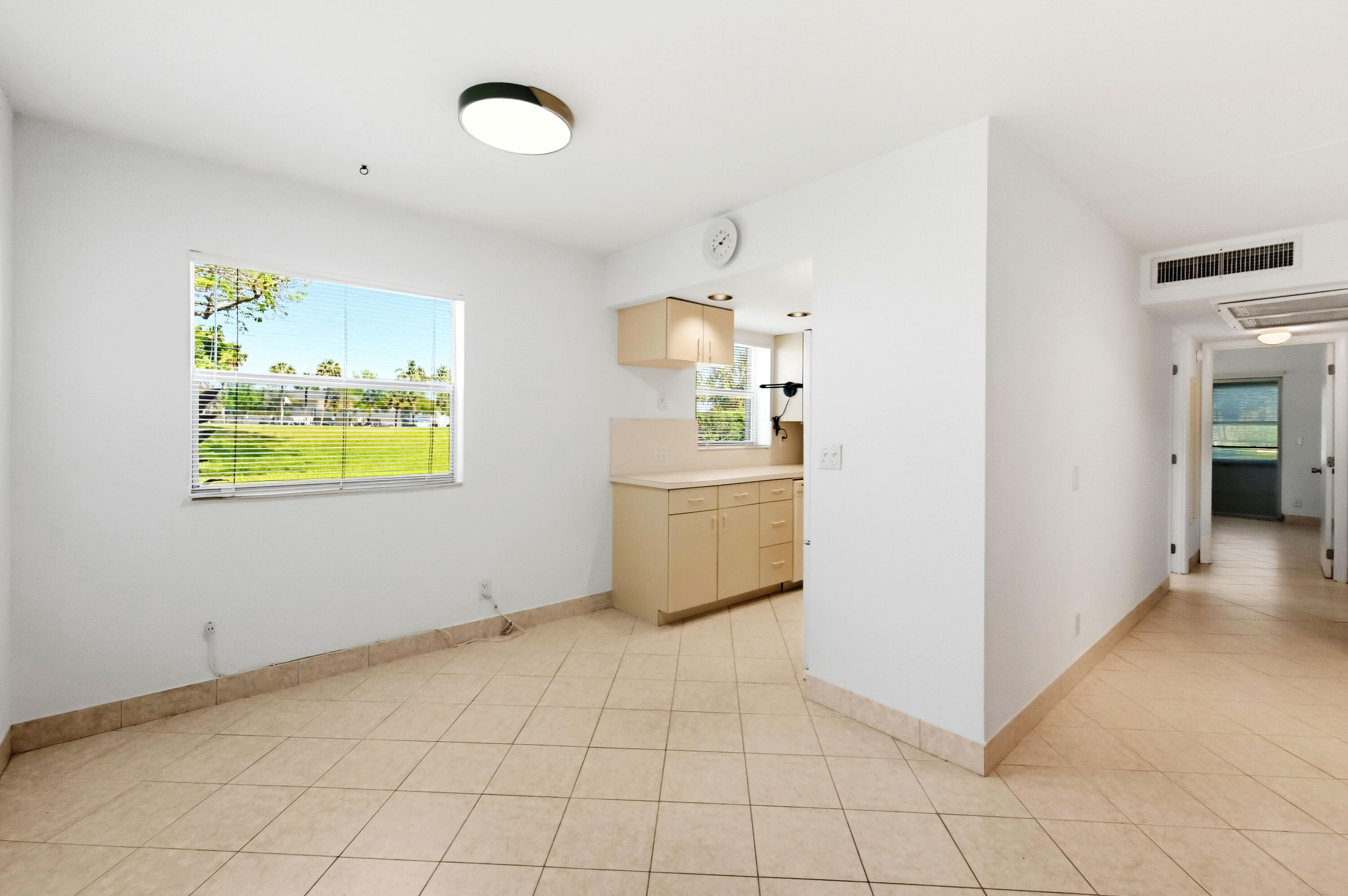 KINGS POINT FLANDERS CONDOS - Residential