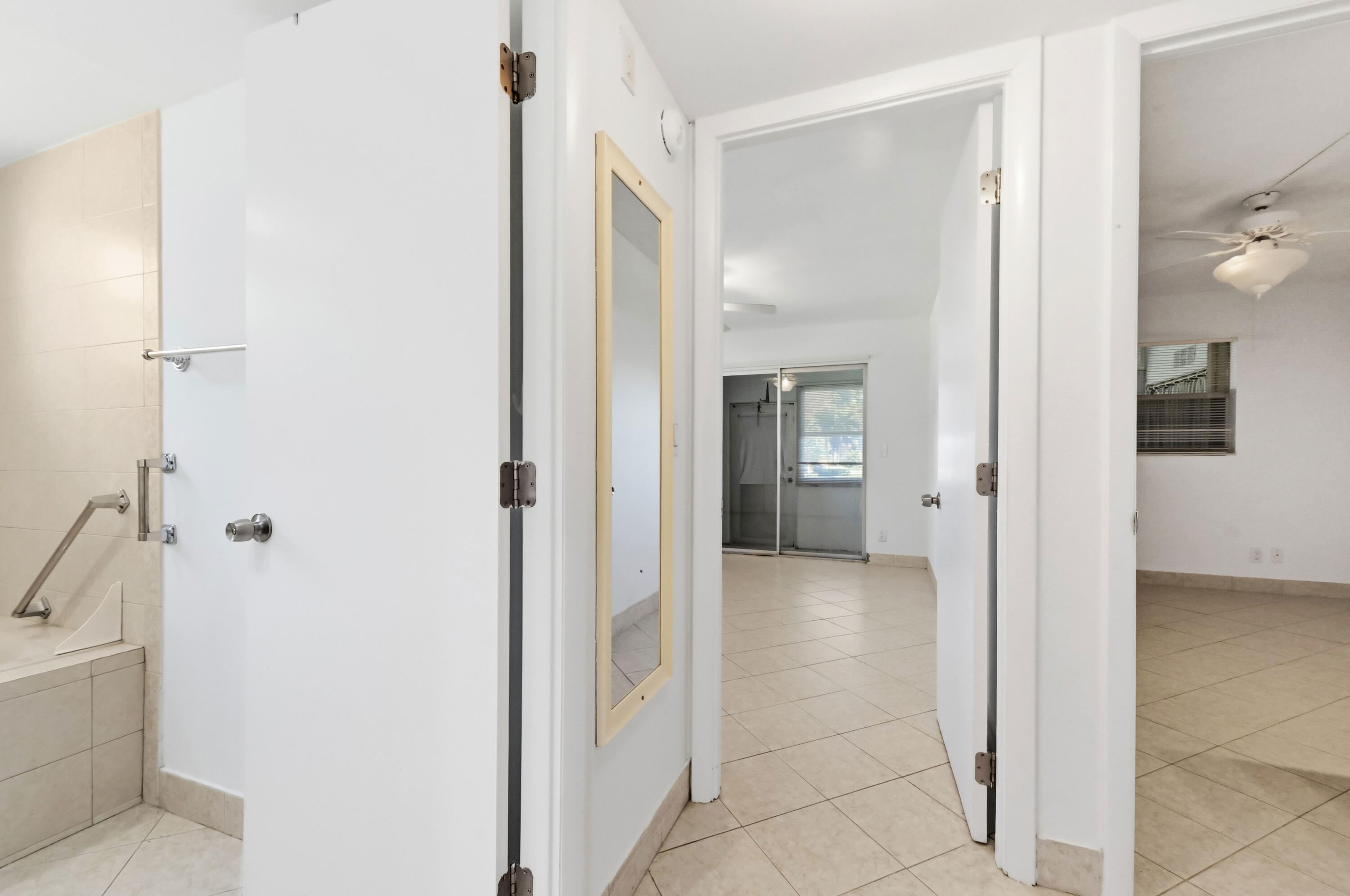 KINGS POINT FLANDERS CONDOS - Residential