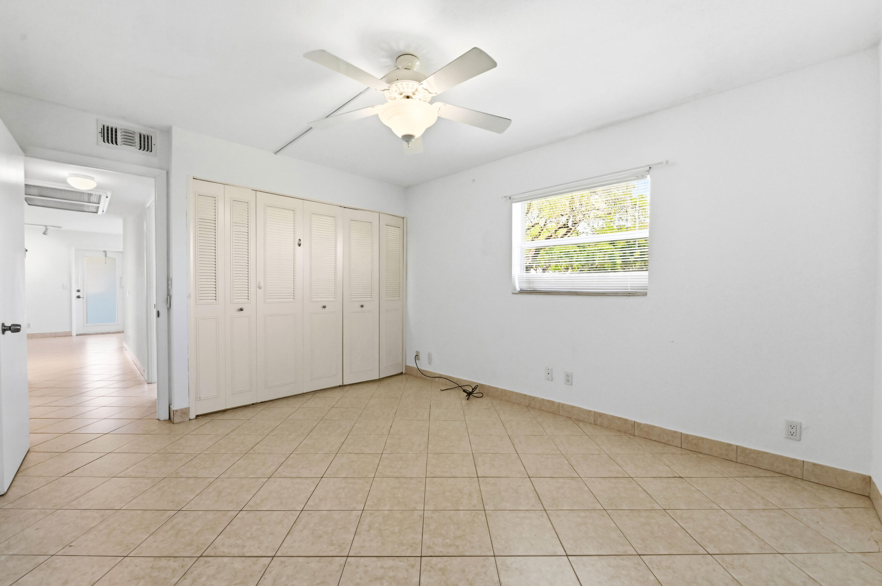 KINGS POINT FLANDERS CONDOS - Residential