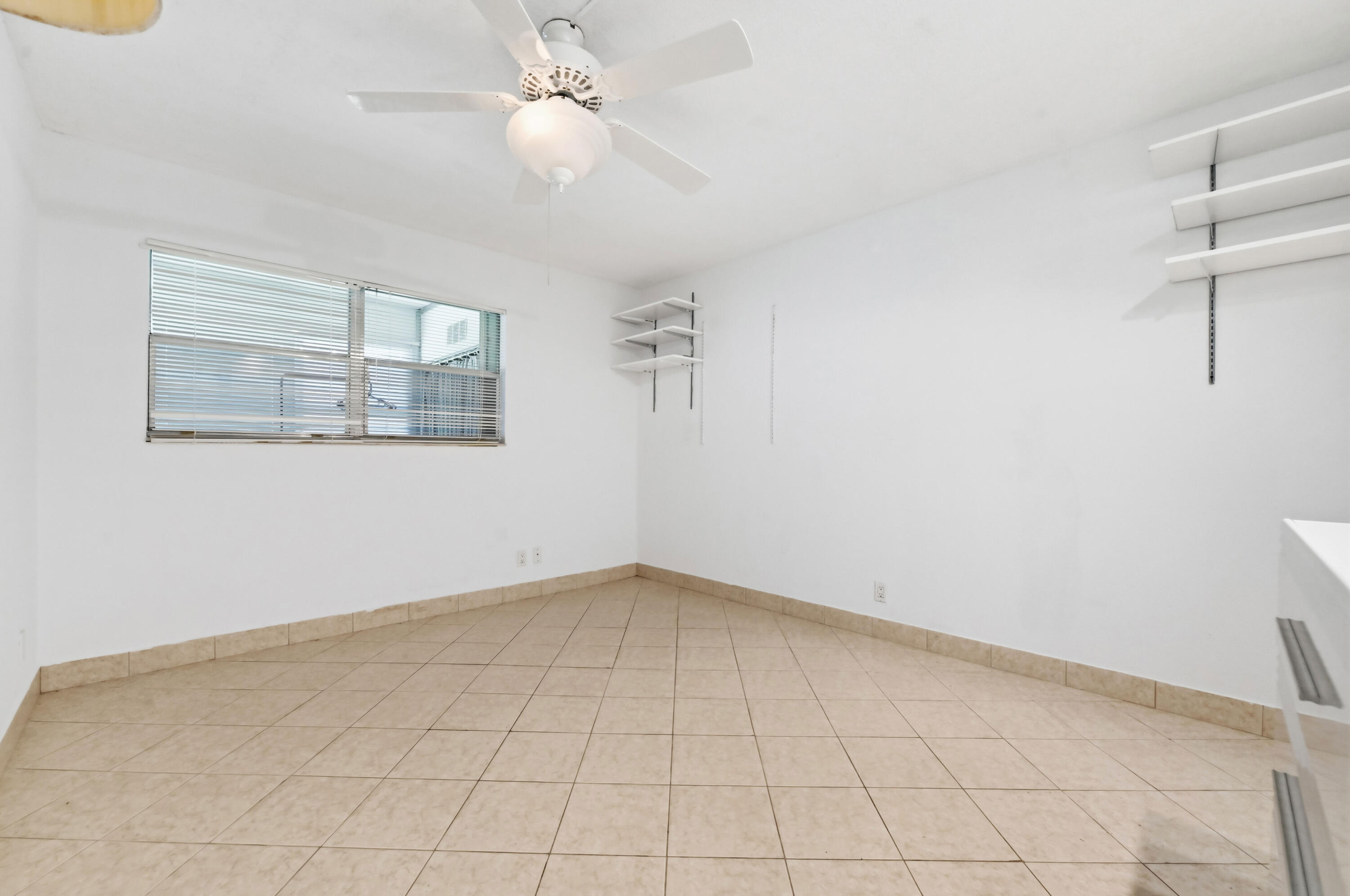 KINGS POINT FLANDERS CONDOS - Residential