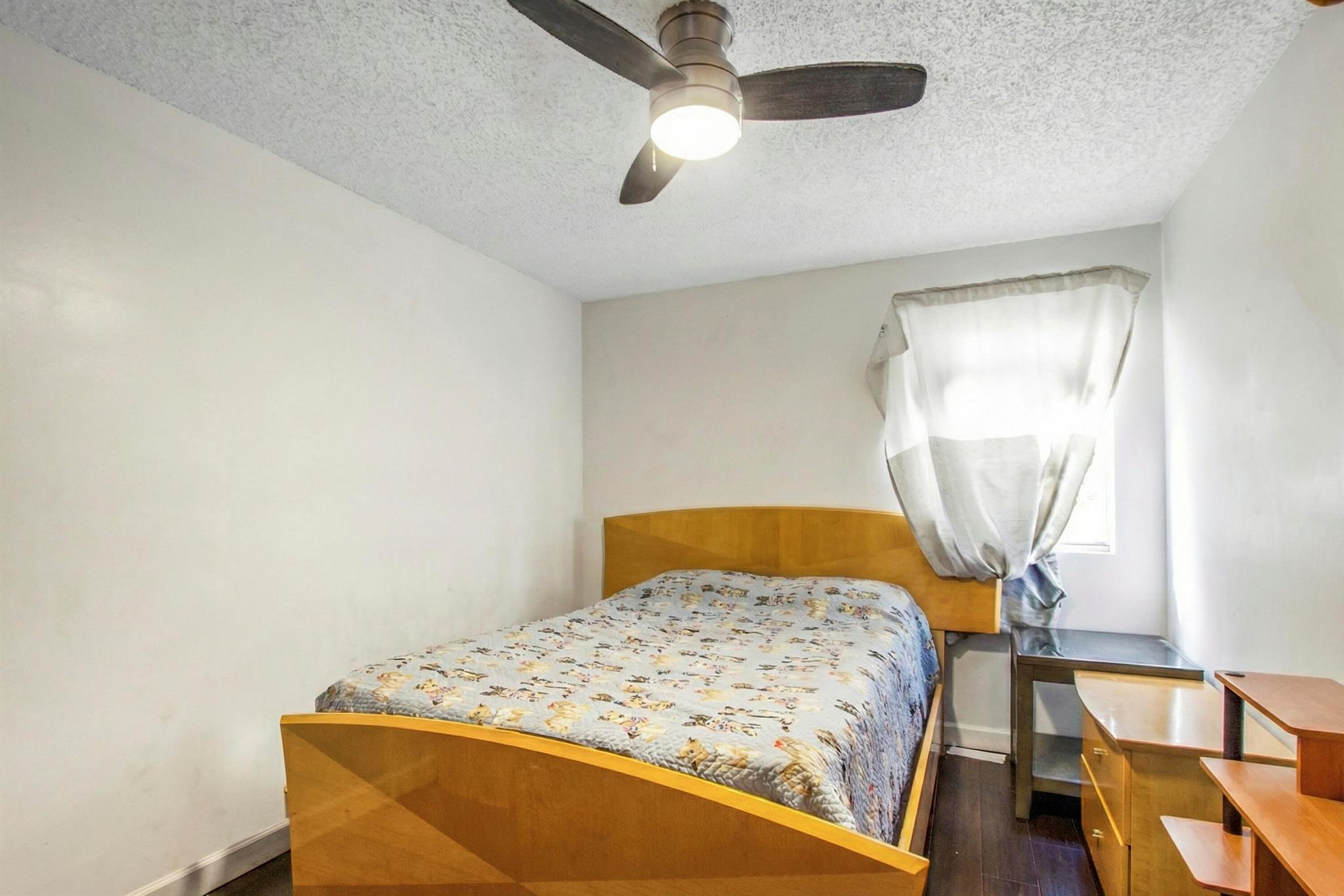 JOGGERS RUN - Residential