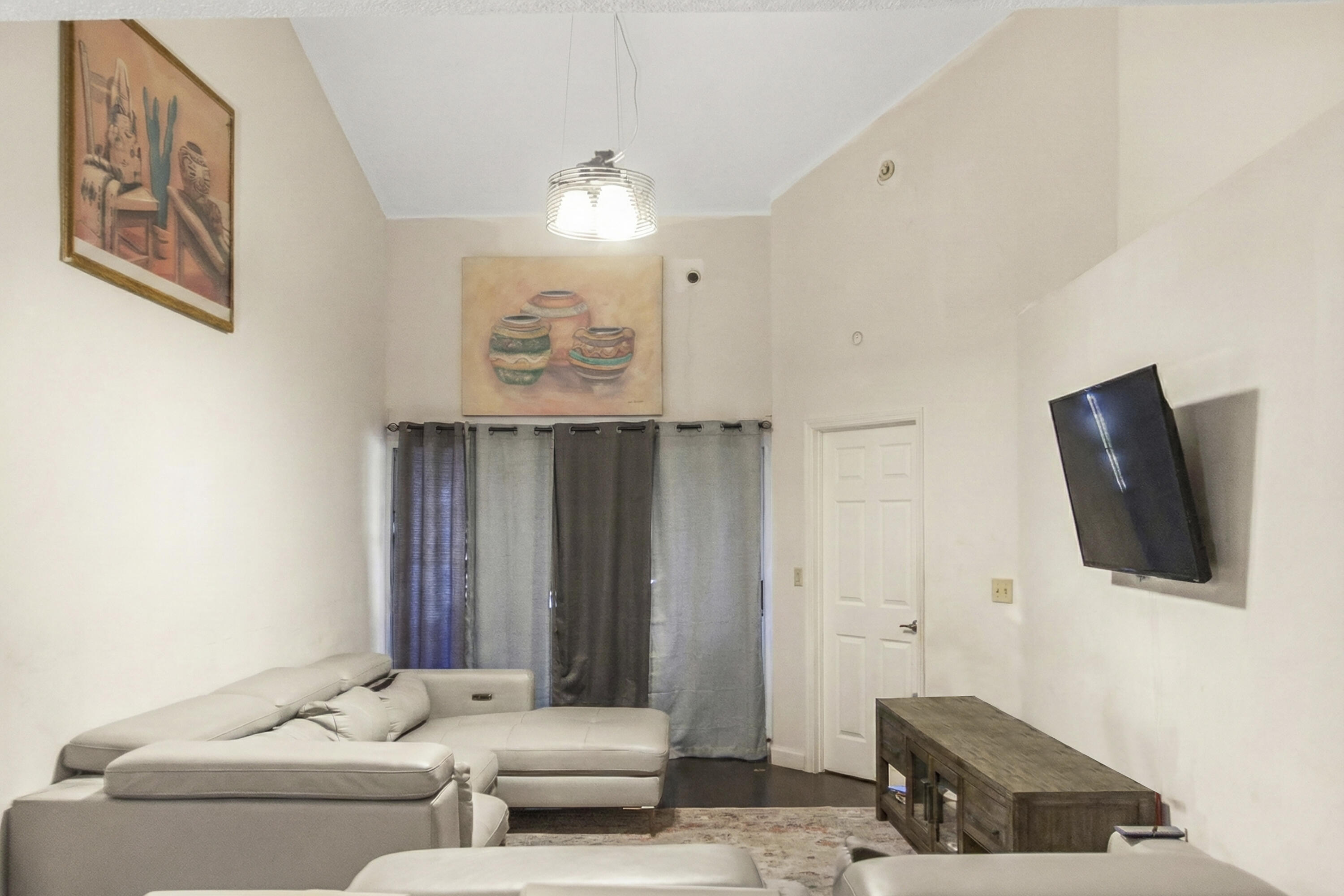 JOGGERS RUN - Residential