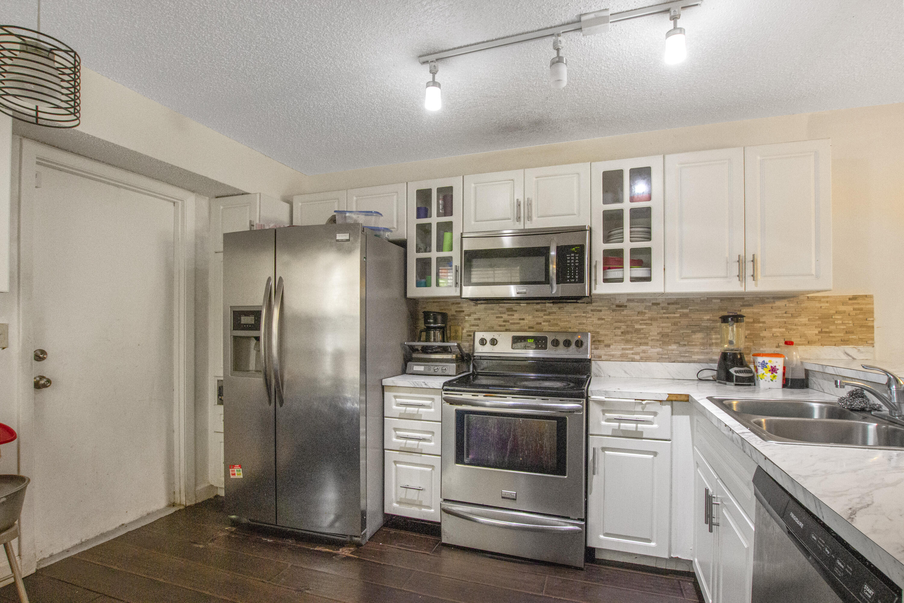 JOGGERS RUN - Residential